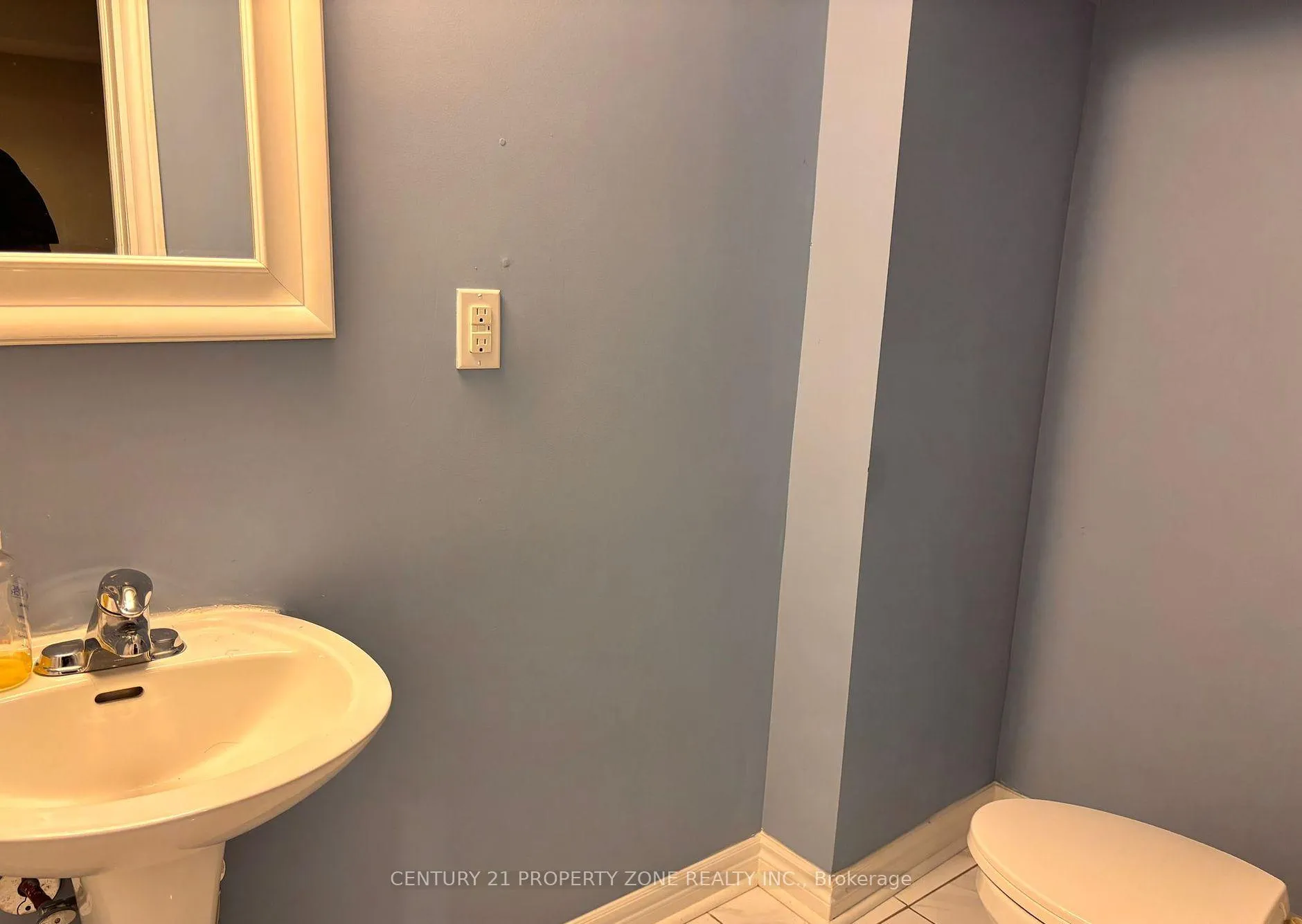 Photo 25 of 2201 Crestmont Drive, Oakville, Westmount — HOMEH