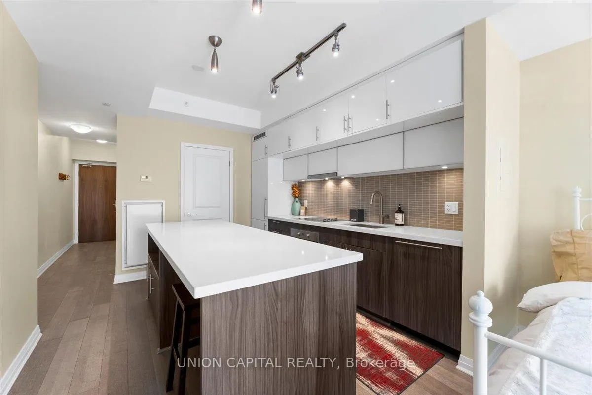 Photo 4 of Unit 2803, 8 Mercer Street, Toronto, Waterfront Communities — HOMEH