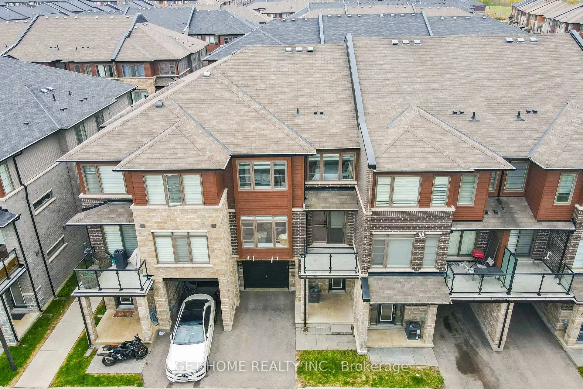 Photo 3 of Unit 140, 30 Times Square Boulevard, Hamilton, Stoney Creek Mountain — HOMEH