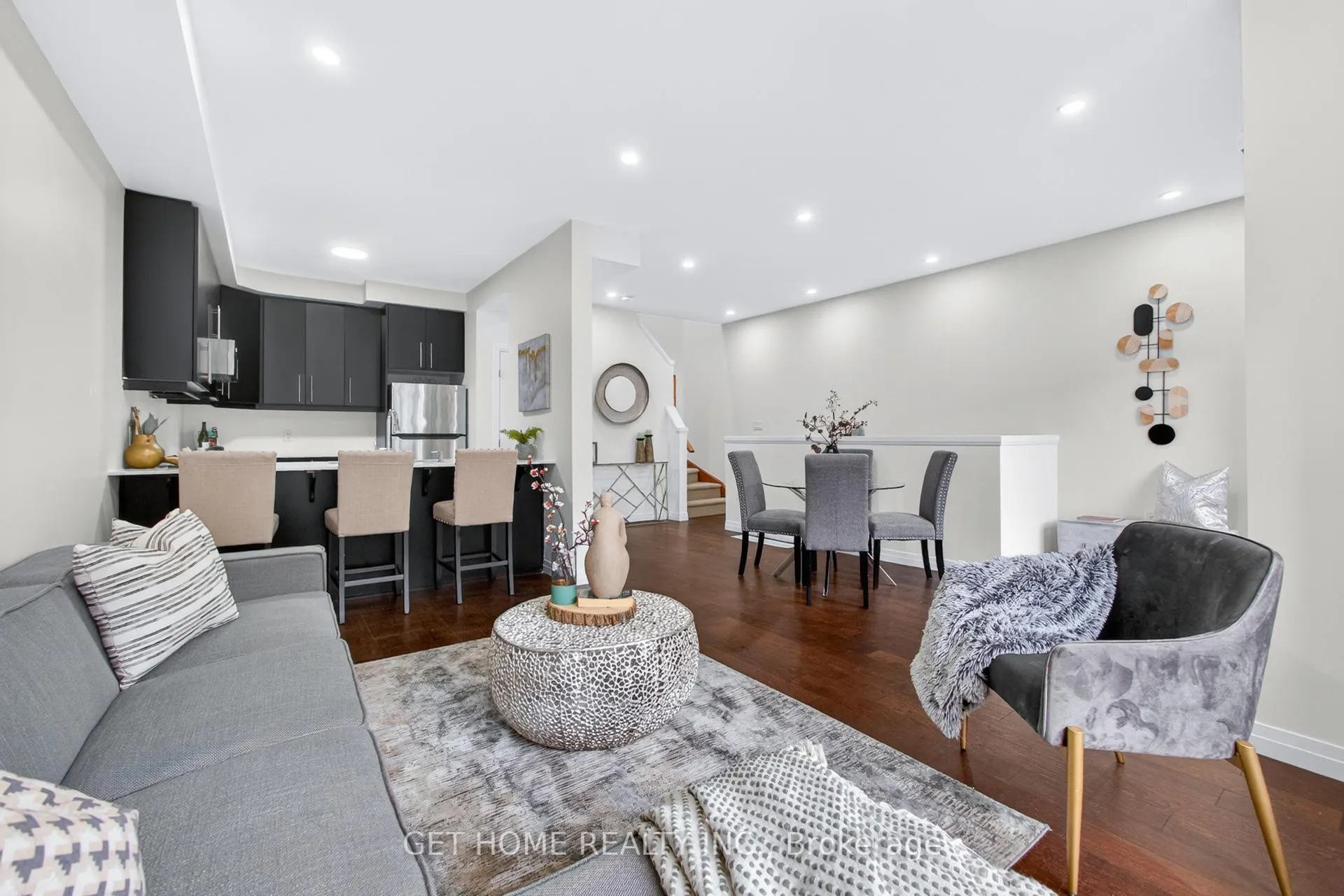 Photo 14 of Unit 140, 30 Times Square Boulevard, Hamilton, Stoney Creek Mountain — HOMEH
