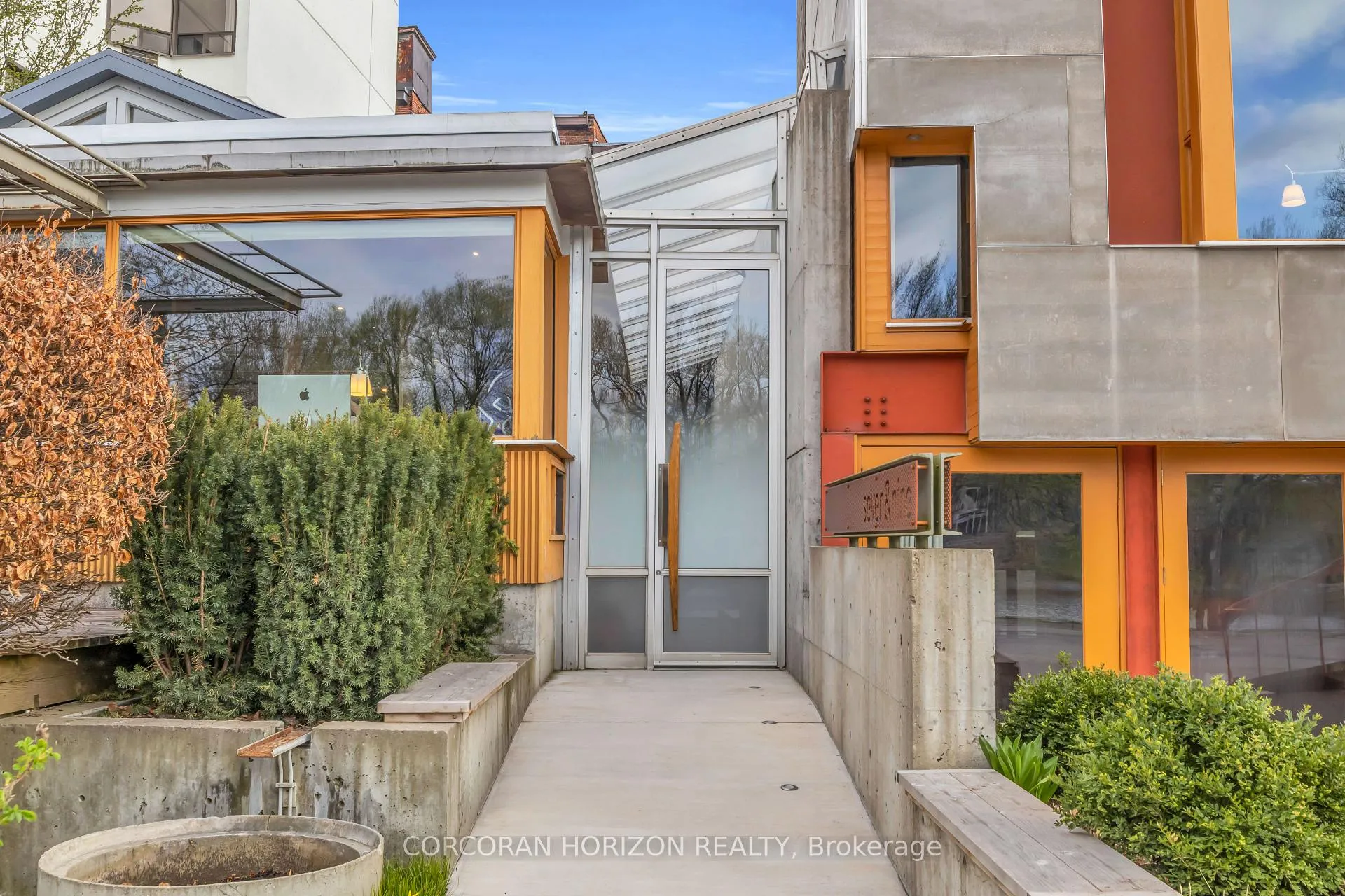 Photo 4 of 9 Coburg Street, Stratford — HOMEH