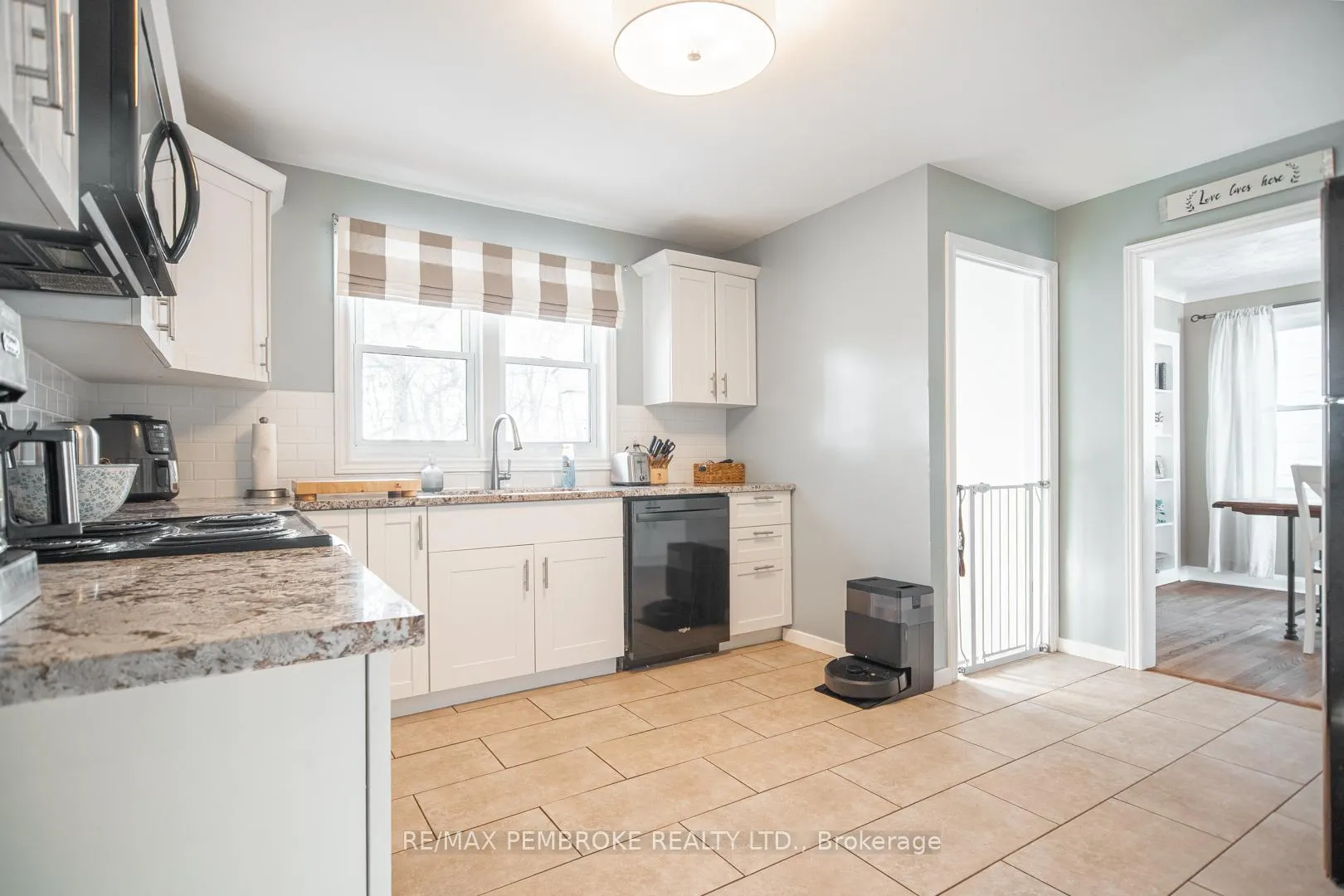 Photo 23 of 251 Broadview Drive, Pembroke — HOMEH