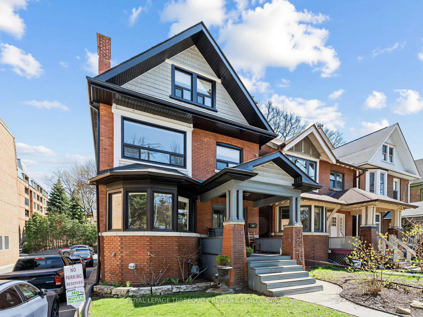 Photo 1 of Unit #4-3rd, 505 Parkside Drive, Toronto, High Park-Swansea — HOMEH