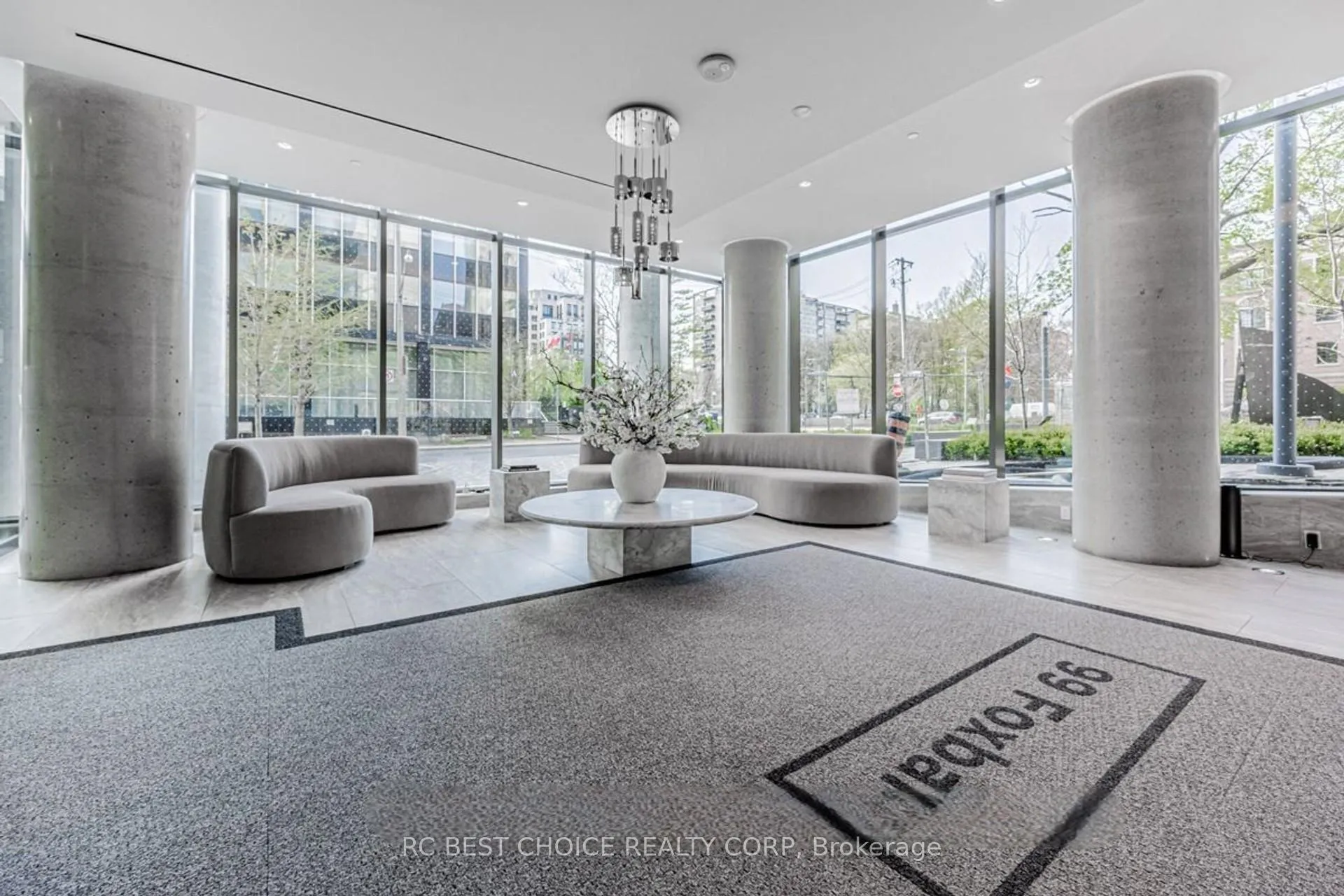 Photo 2 of Unit 1809, 99 Foxbar Road, Toronto, Yonge-St. Clair — HOMEH