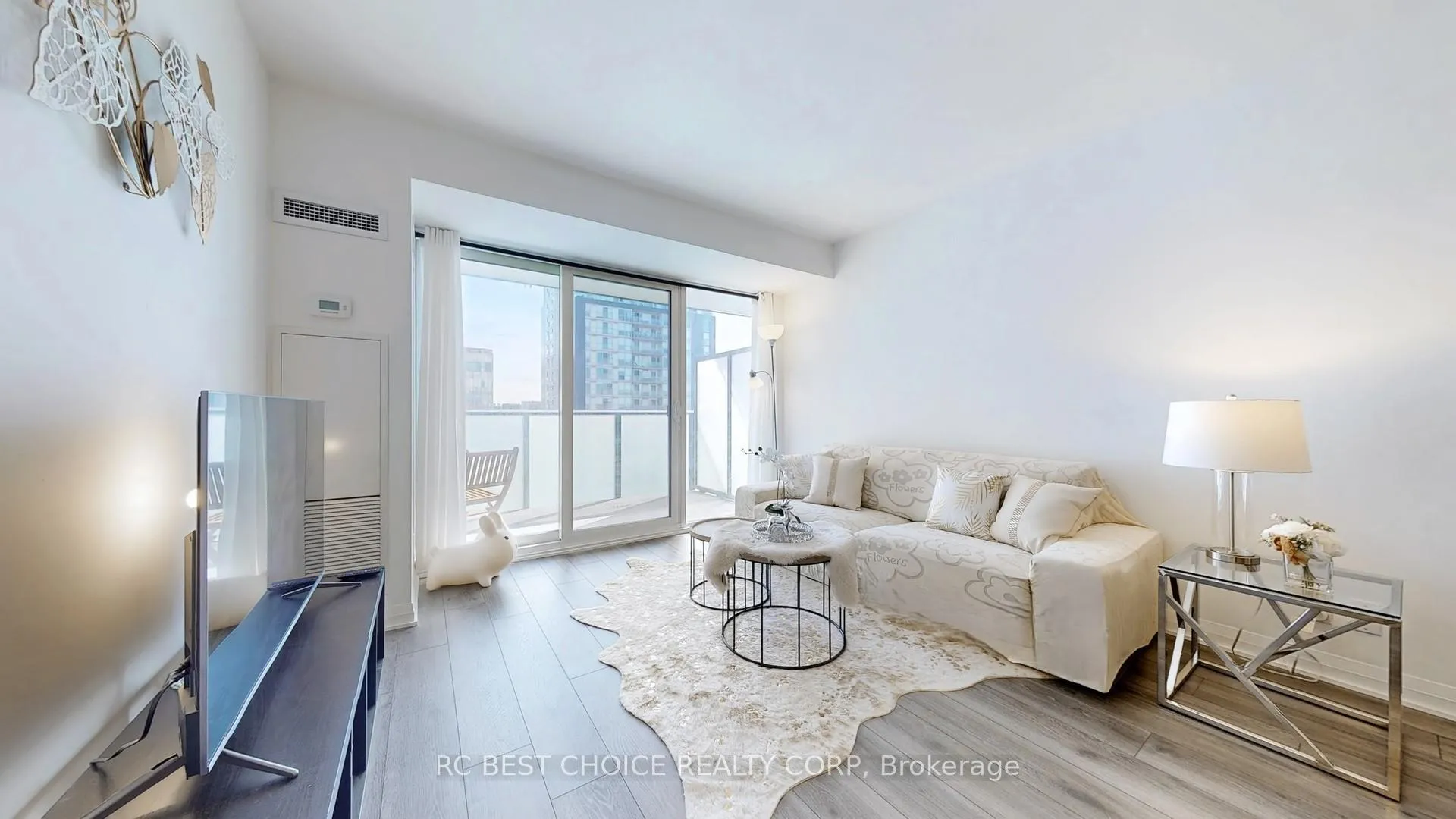 Photo 7 of Unit 1809, 99 Foxbar Road, Toronto, Yonge-St. Clair — HOMEH
