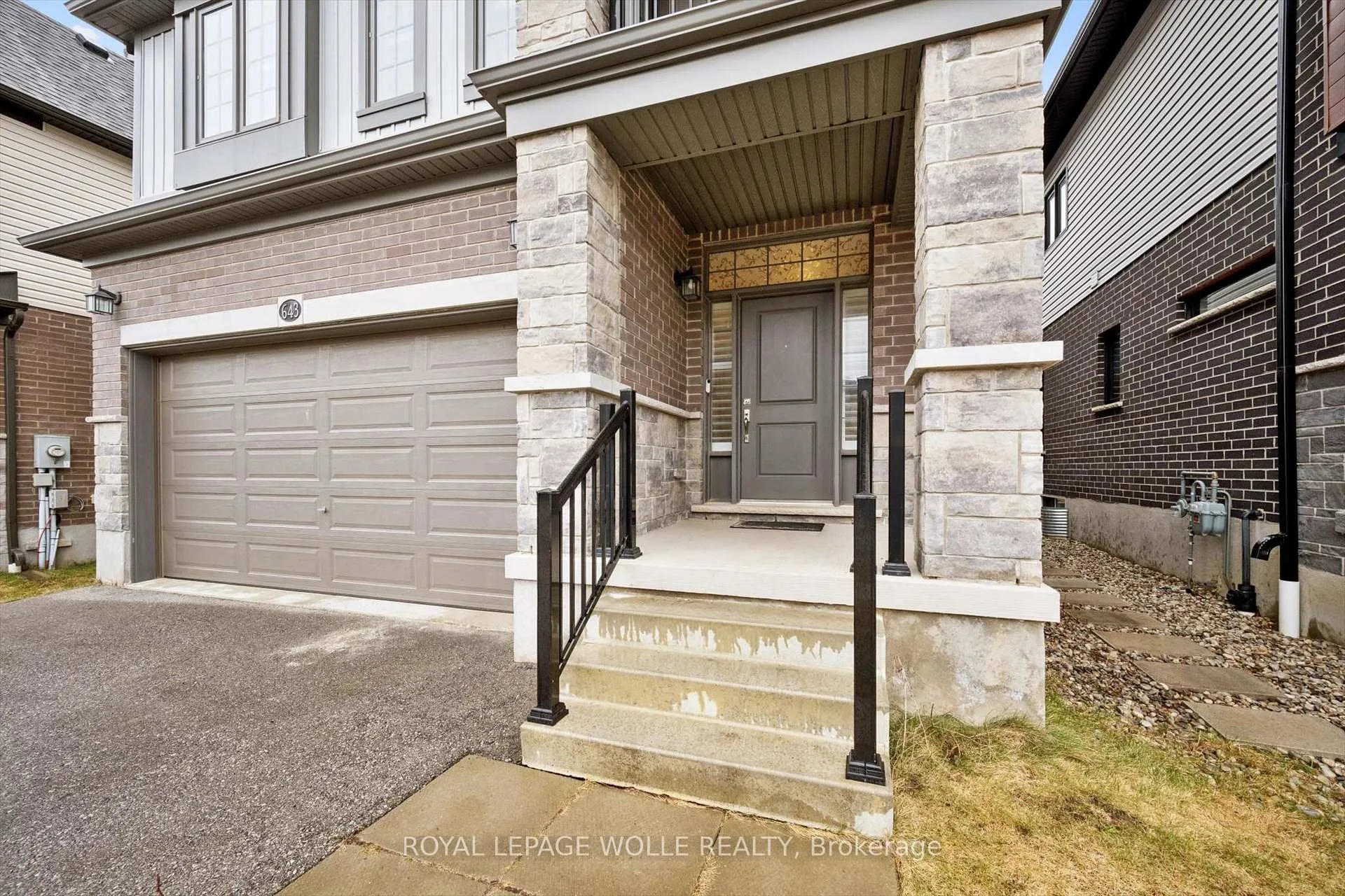 Photo 4 of 643 Wild Rye Street, Waterloo — HOMEH