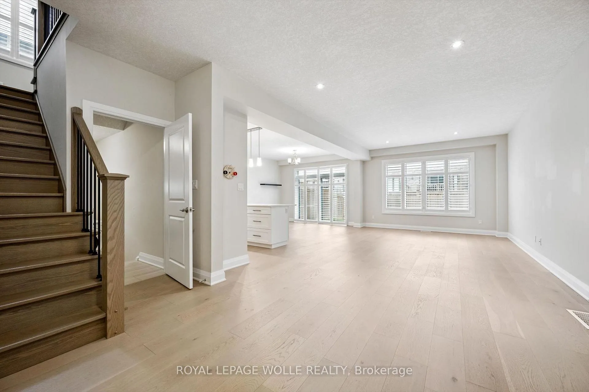 Photo 7 of 643 Wild Rye Street, Waterloo — HOMEH