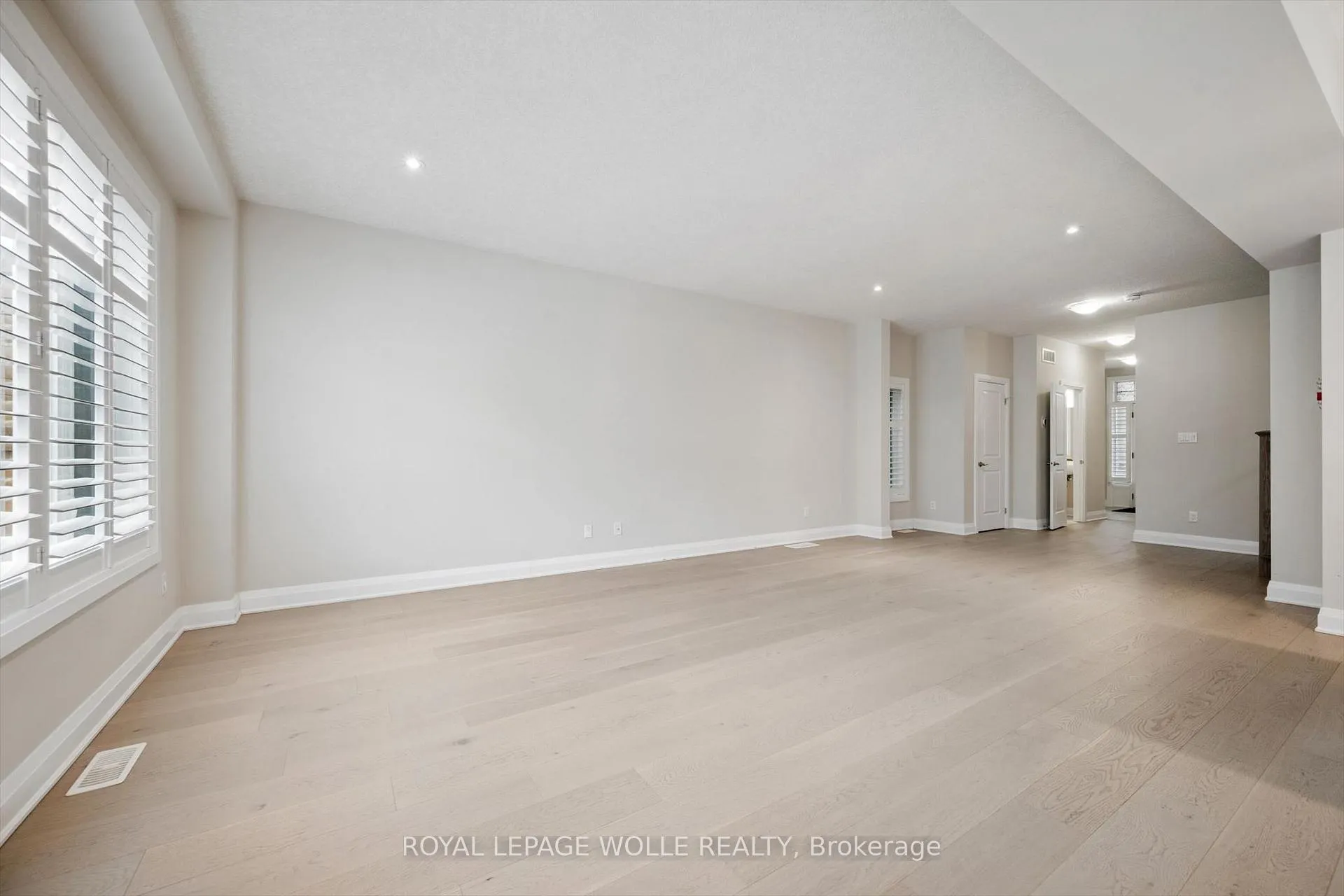 Photo 12 of 643 Wild Rye Street, Waterloo — HOMEH