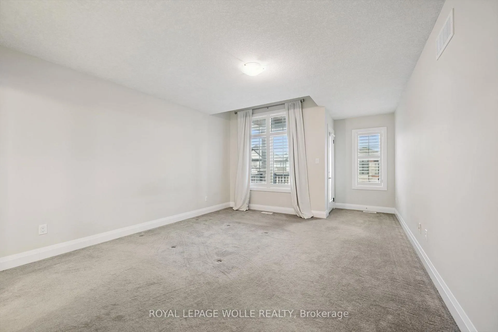 Photo 30 of 643 Wild Rye Street, Waterloo — HOMEH