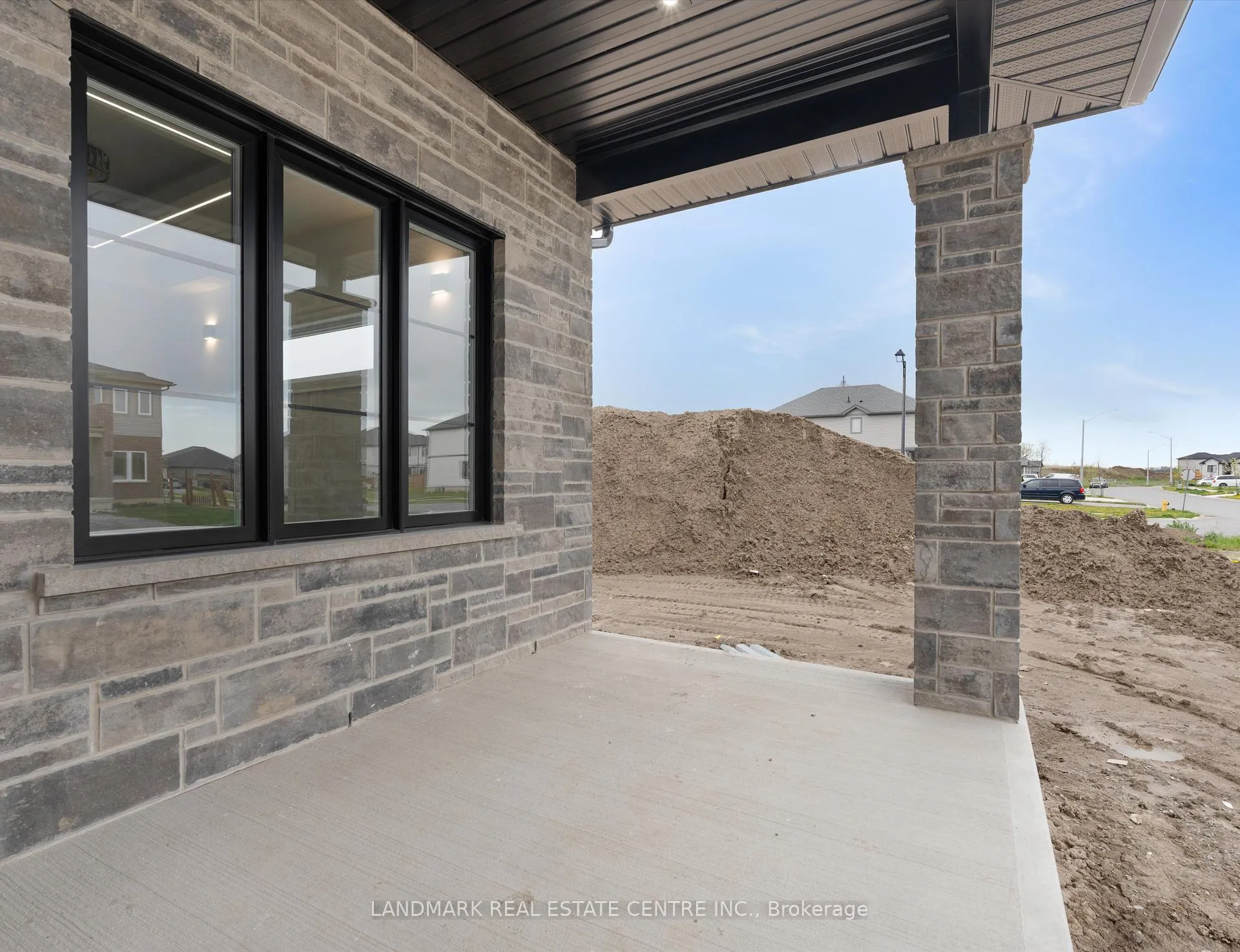 Photo 22 of 14 Bounty Avenue, Thorold, Rolling Meadows — HOMEH