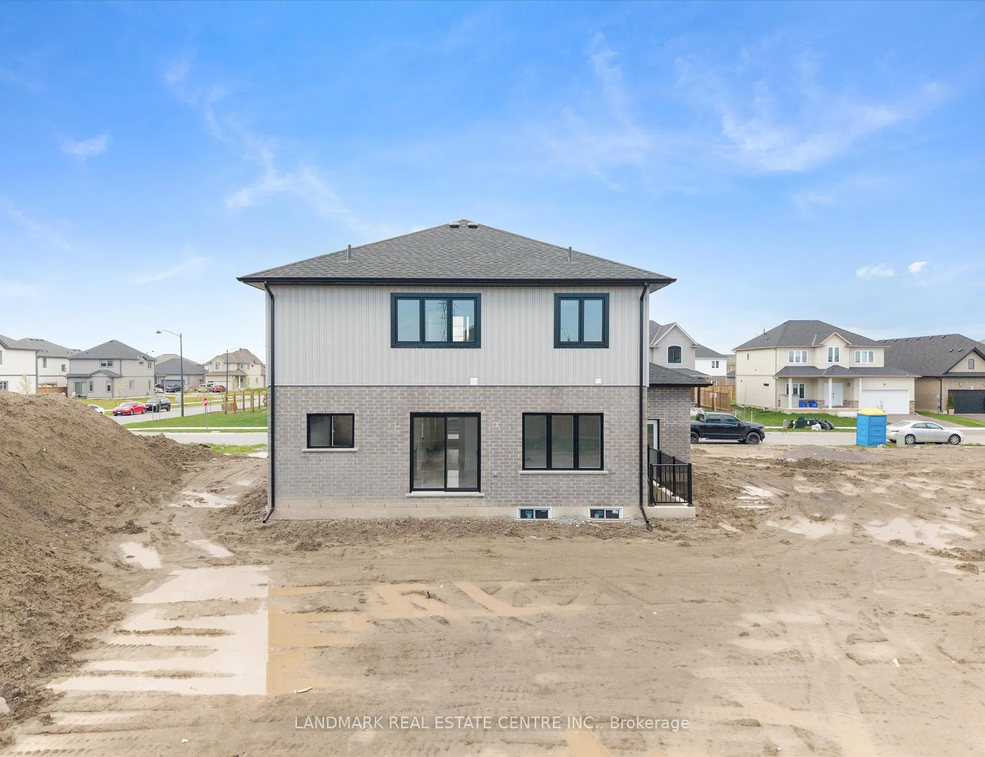 Photo 61 of 14 Bounty Avenue, Thorold, Rolling Meadows — HOMEH