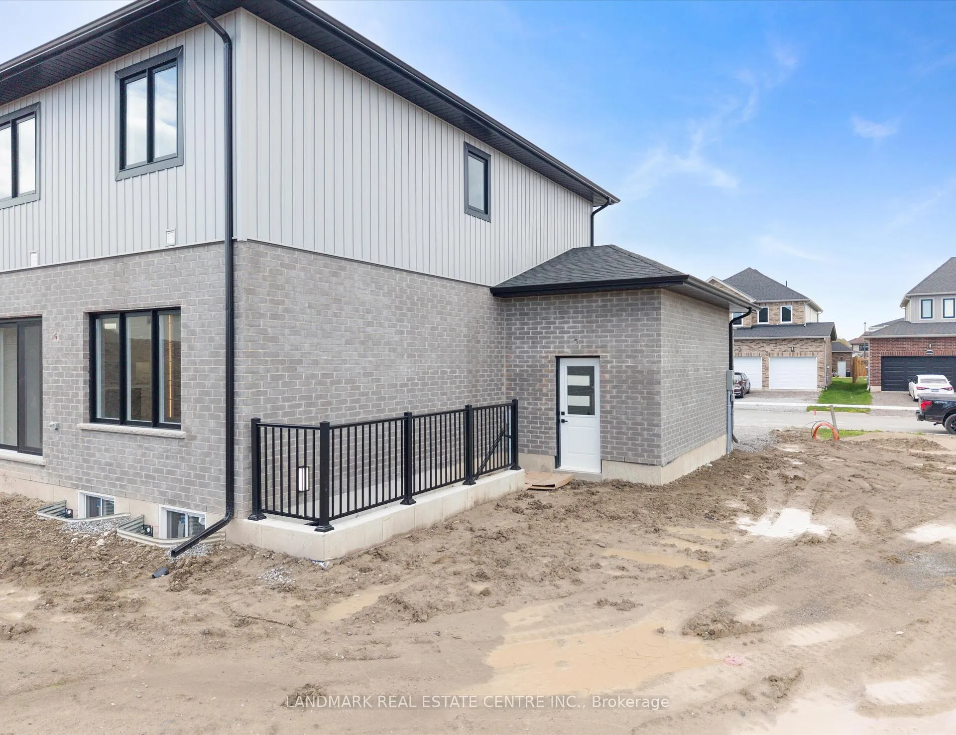Photo 62 of 14 Bounty Avenue, Thorold, Rolling Meadows — HOMEH