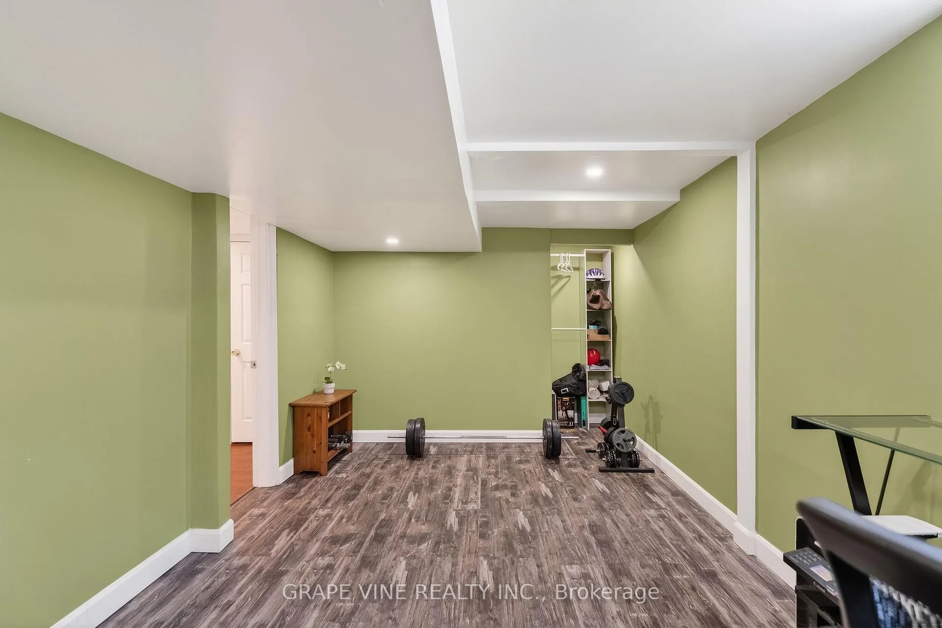 Photo 35 of 1702 Boisbriand Crescent, Ottawa, Chateauneuf — HOMEH