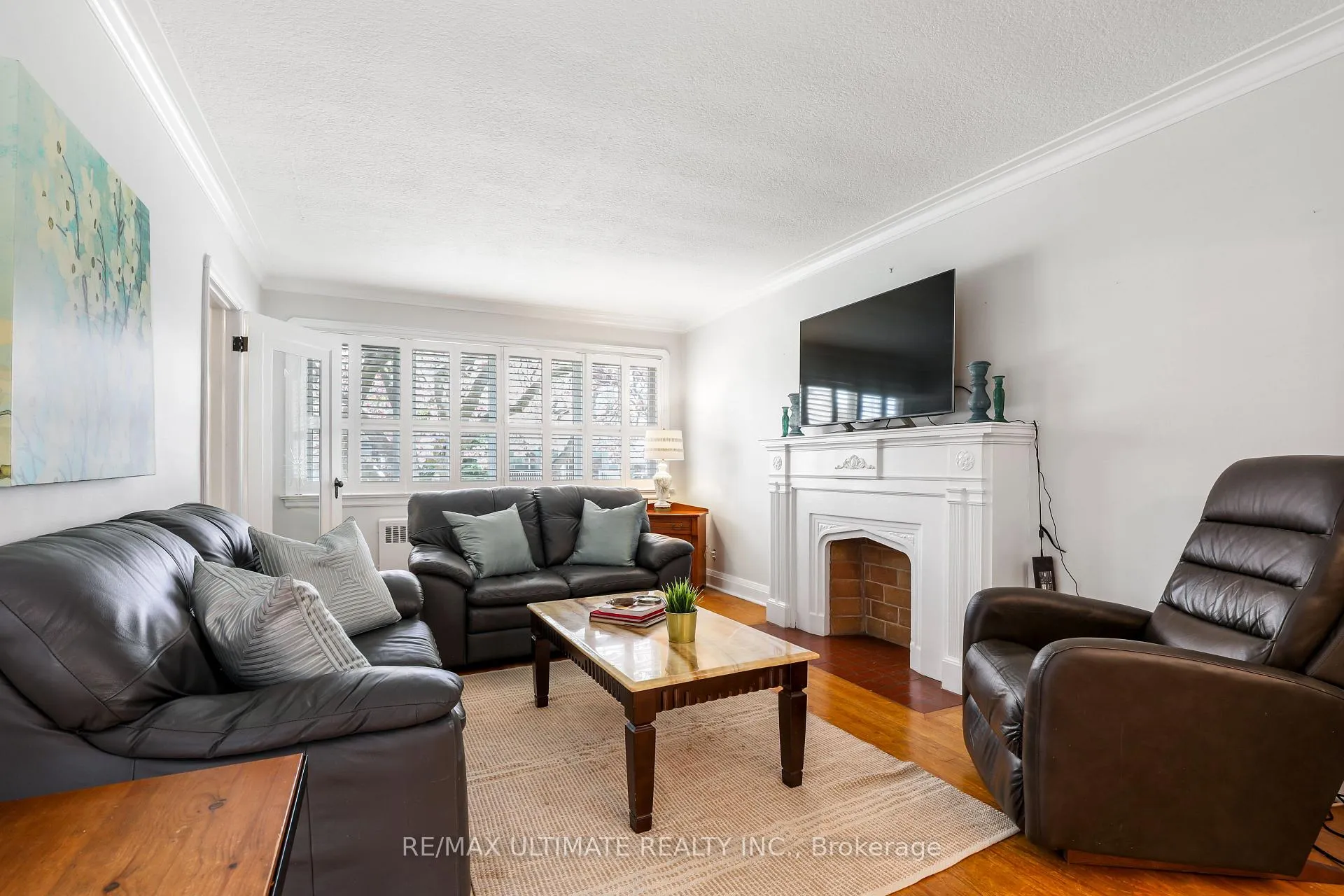 Photo 4 of 220 Parkview Hill Crescent, Toronto, O'Connor-Parkview — HOMEH