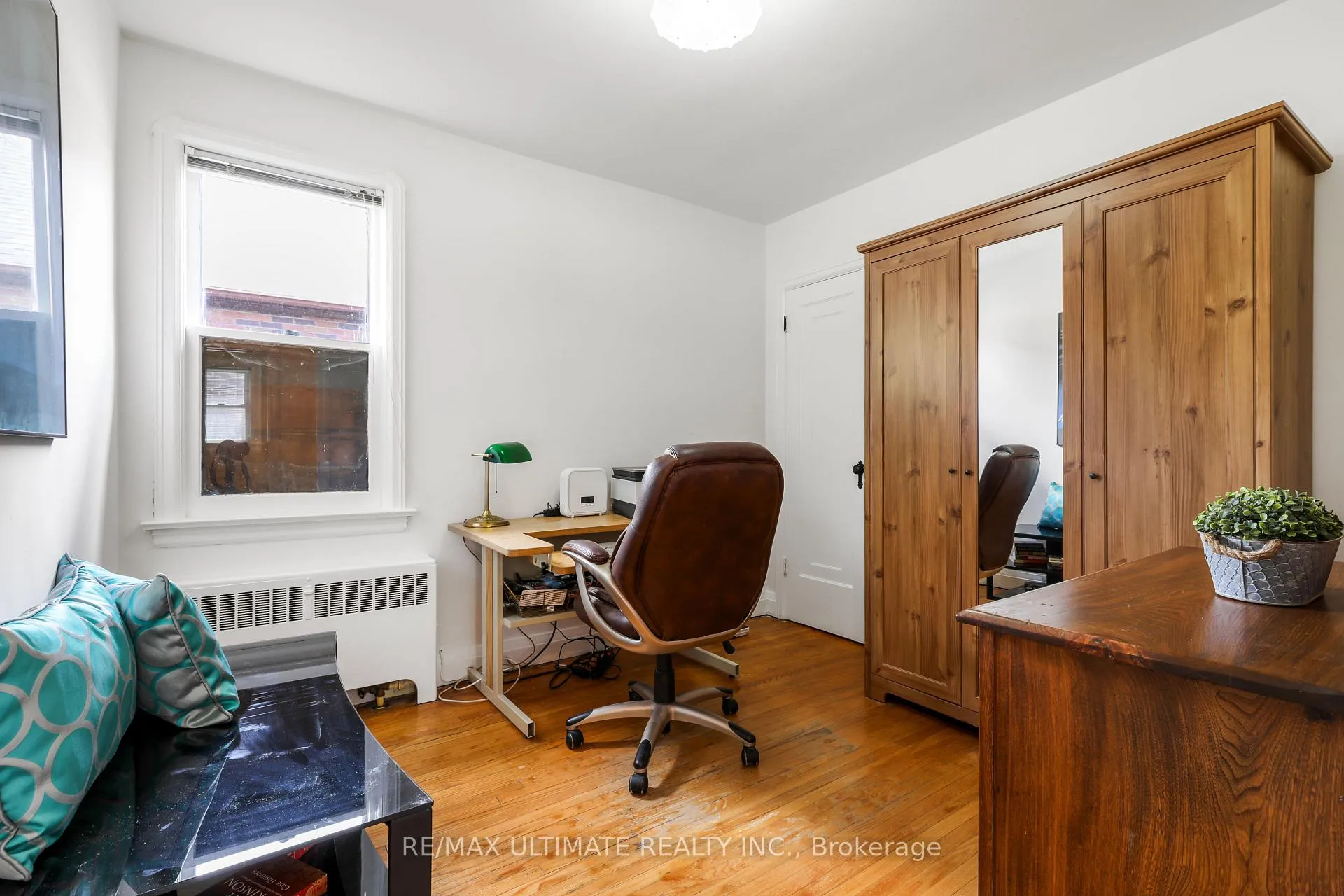 Photo 12 of 220 Parkview Hill Crescent, Toronto, O'Connor-Parkview — HOMEH