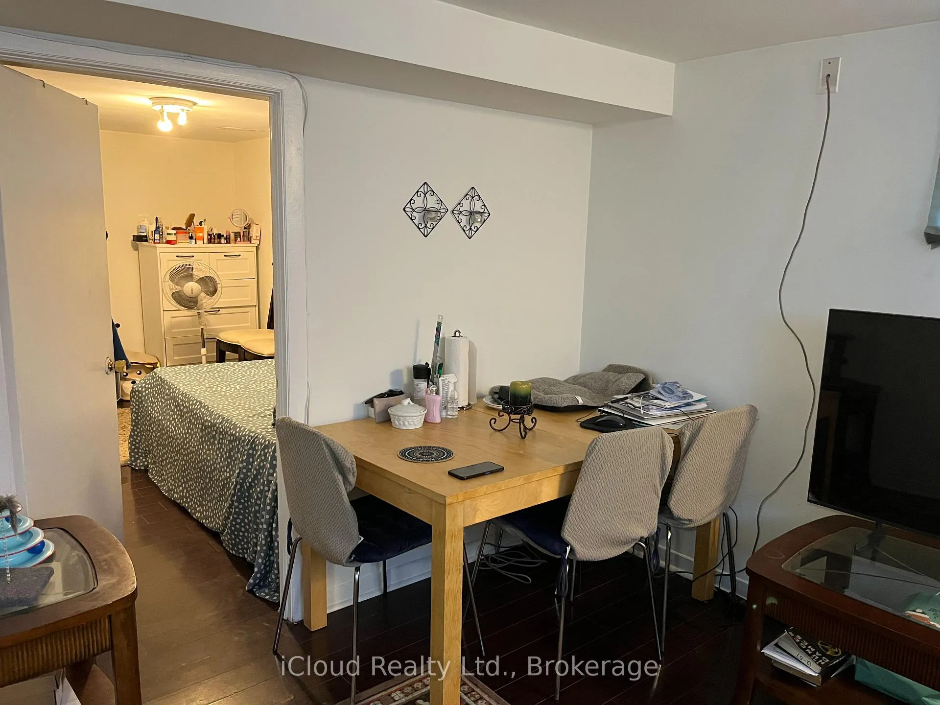 Photo 10 of Unit A (Lower Level), 104 Steeles Avenue, Markham, Grandview — HOMEH