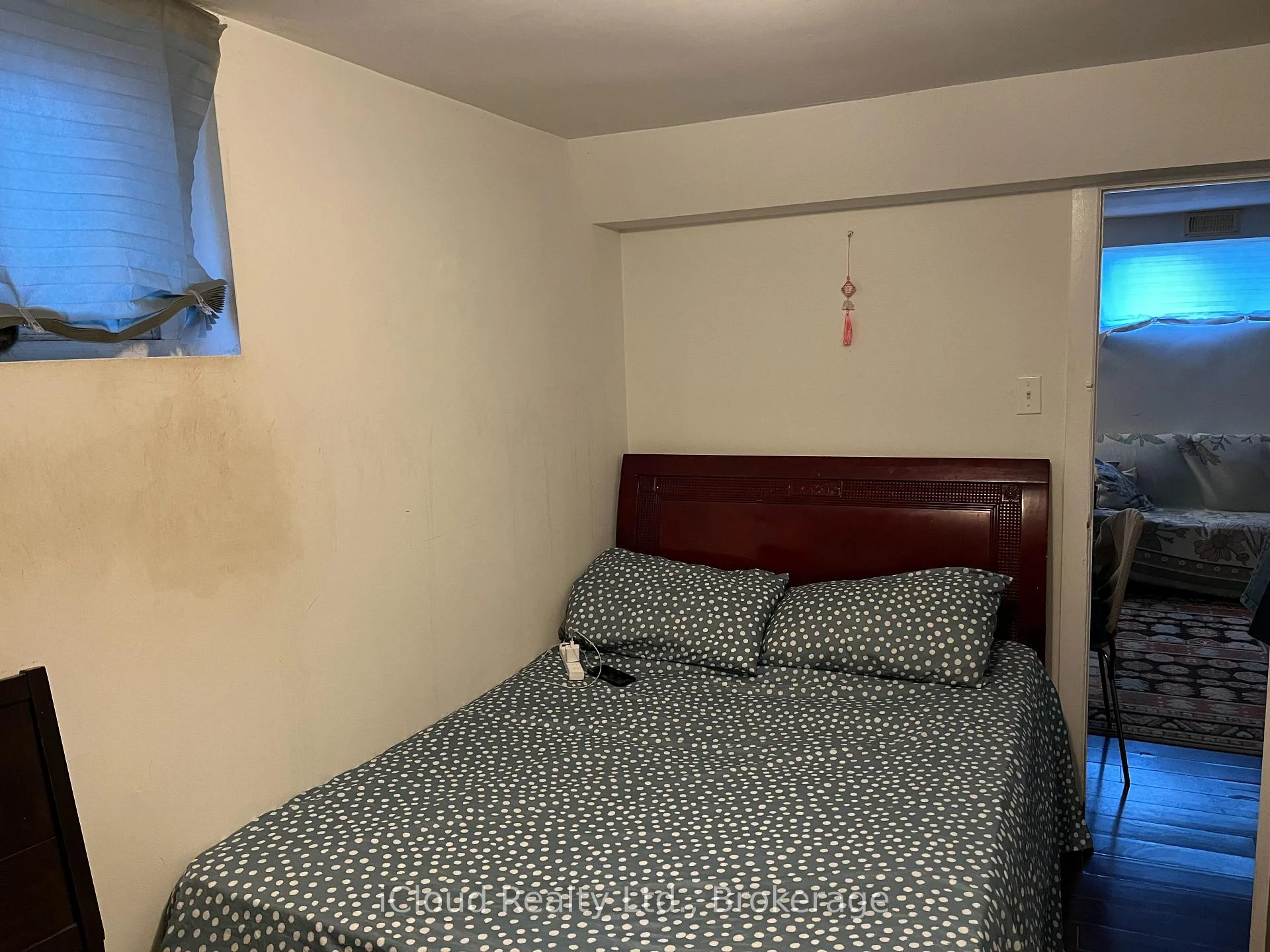Photo 11 of Unit A (Lower Level), 104 Steeles Avenue, Markham, Grandview — HOMEH