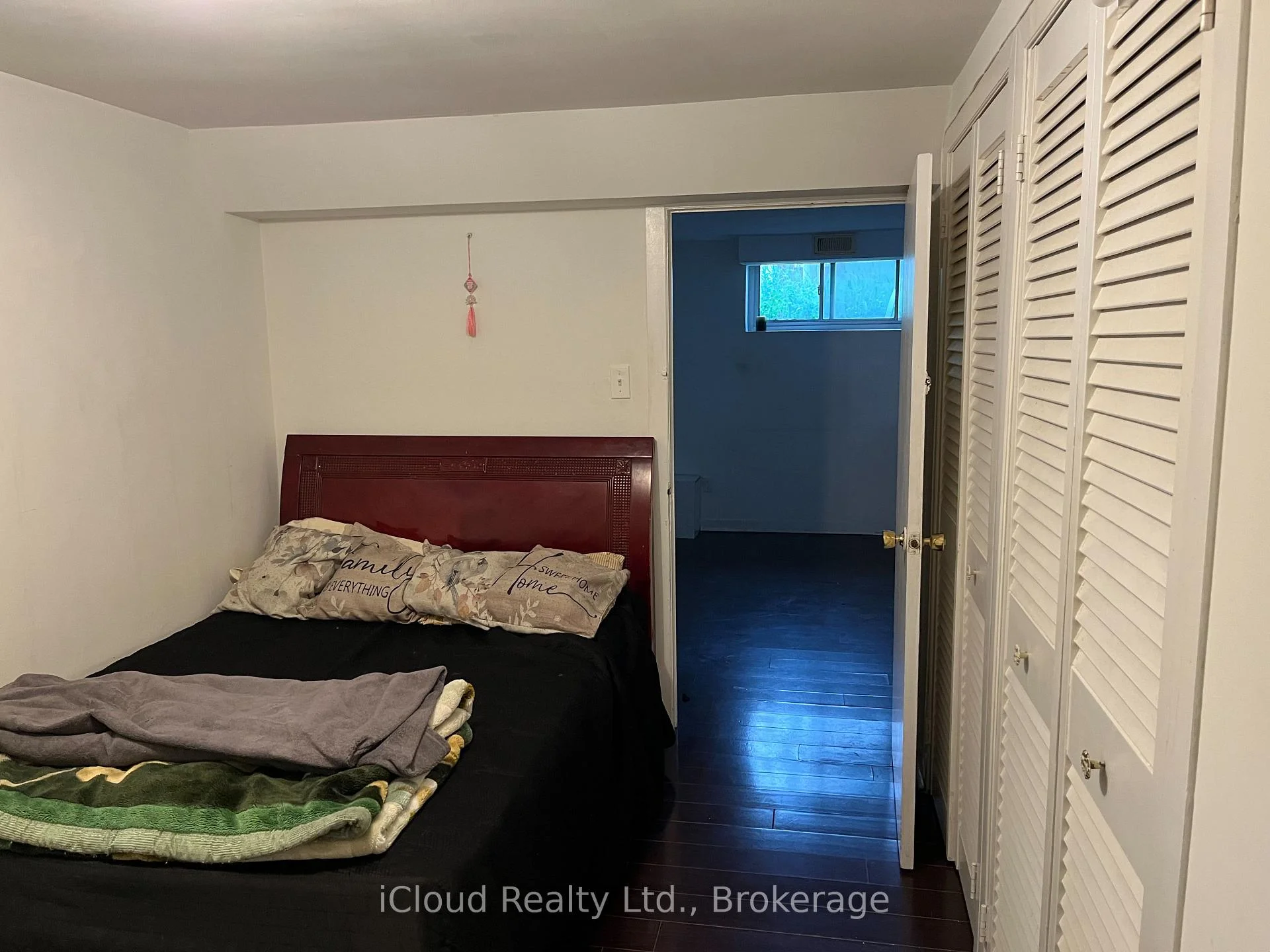 Photo 12 of Unit A (Lower Level), 104 Steeles Avenue, Markham, Grandview — HOMEH