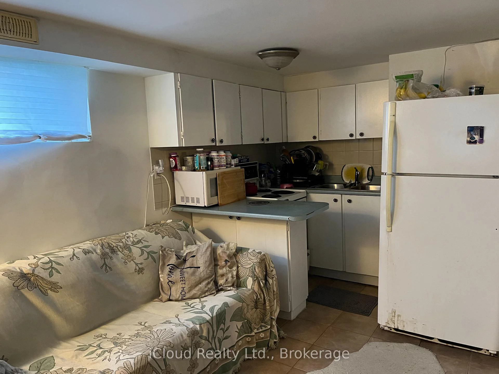 Photo 20 of Unit A (Lower Level), 104 Steeles Avenue, Markham, Grandview — HOMEH