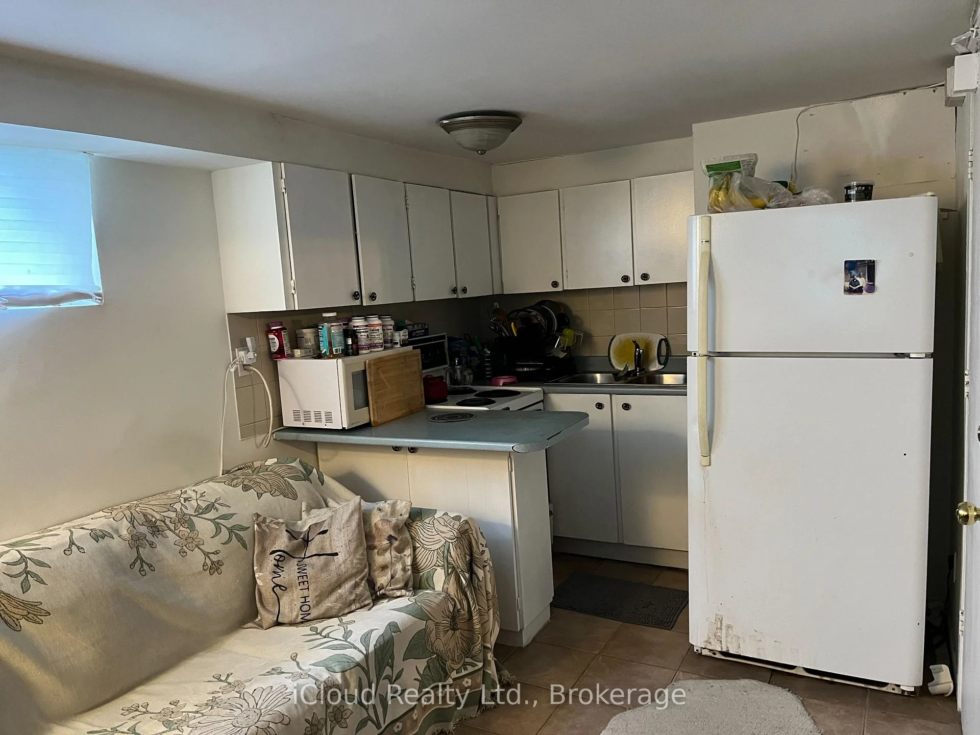 Photo 21 of Unit A (Lower Level), 104 Steeles Avenue, Markham, Grandview — HOMEH