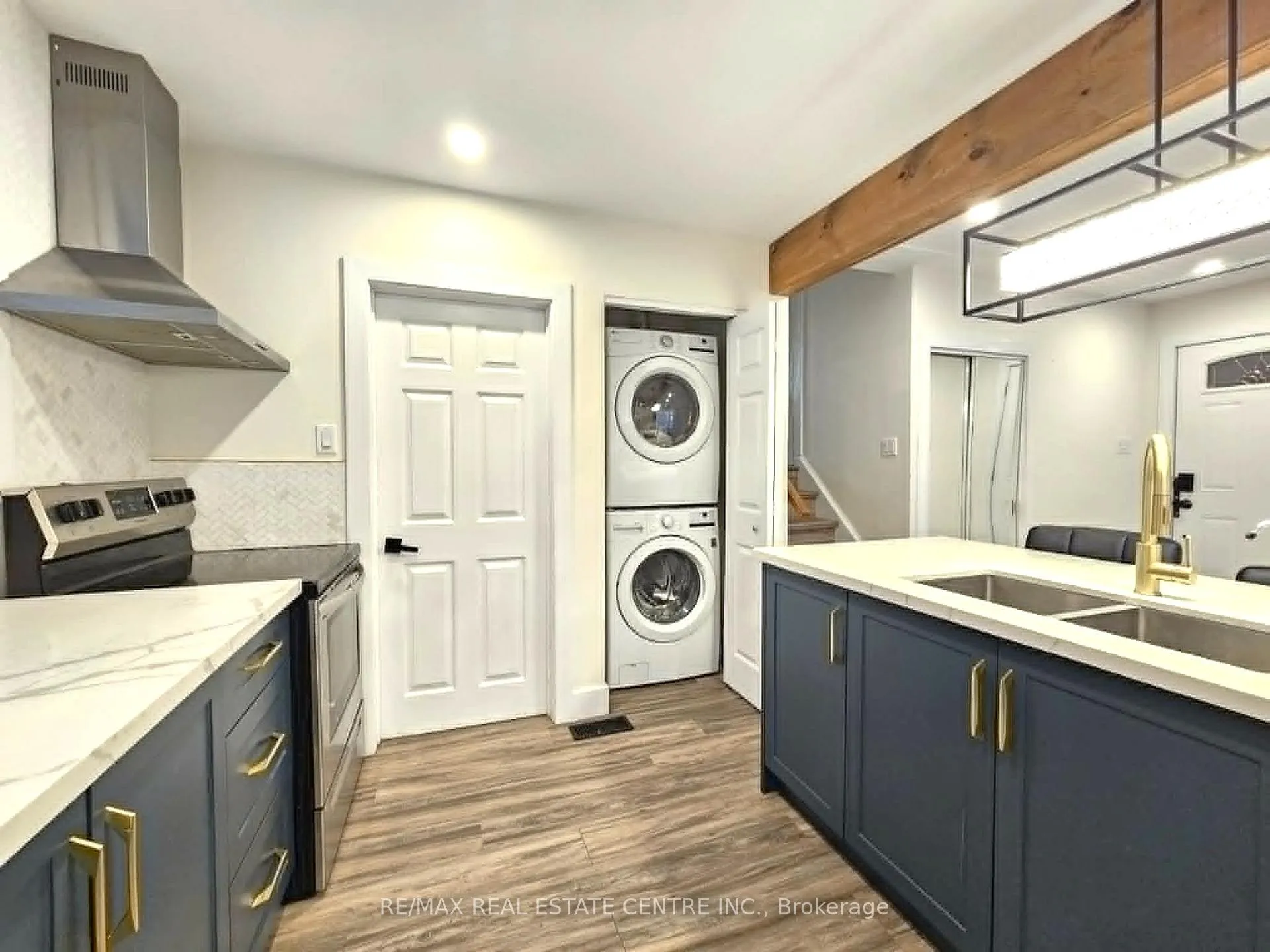 Photo 12 of Unit MAIN, 834 Westminster Drive S, Cambridge — HOMEH