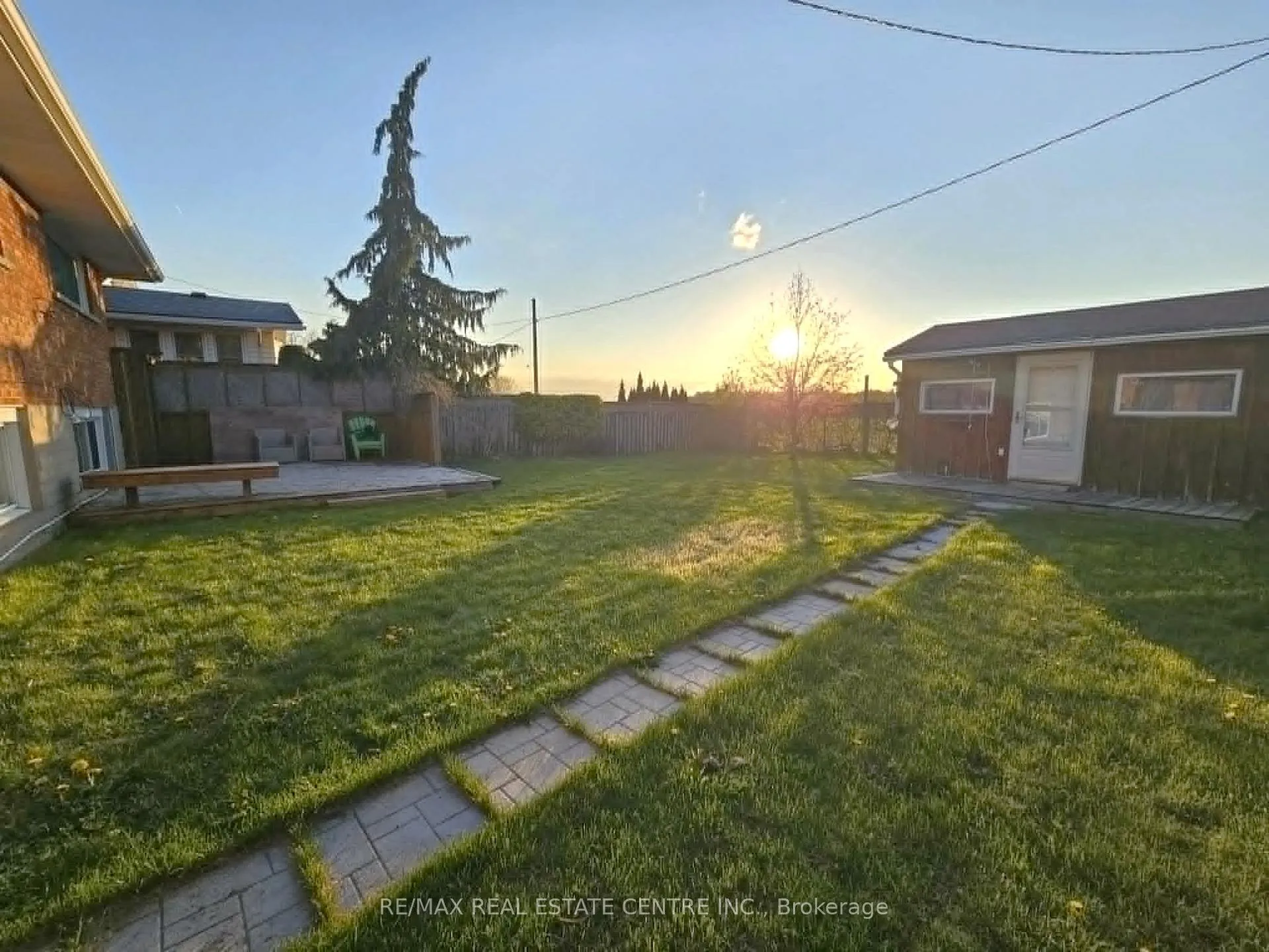 Photo 31 of Unit MAIN, 834 Westminster Drive S, Cambridge — HOMEH