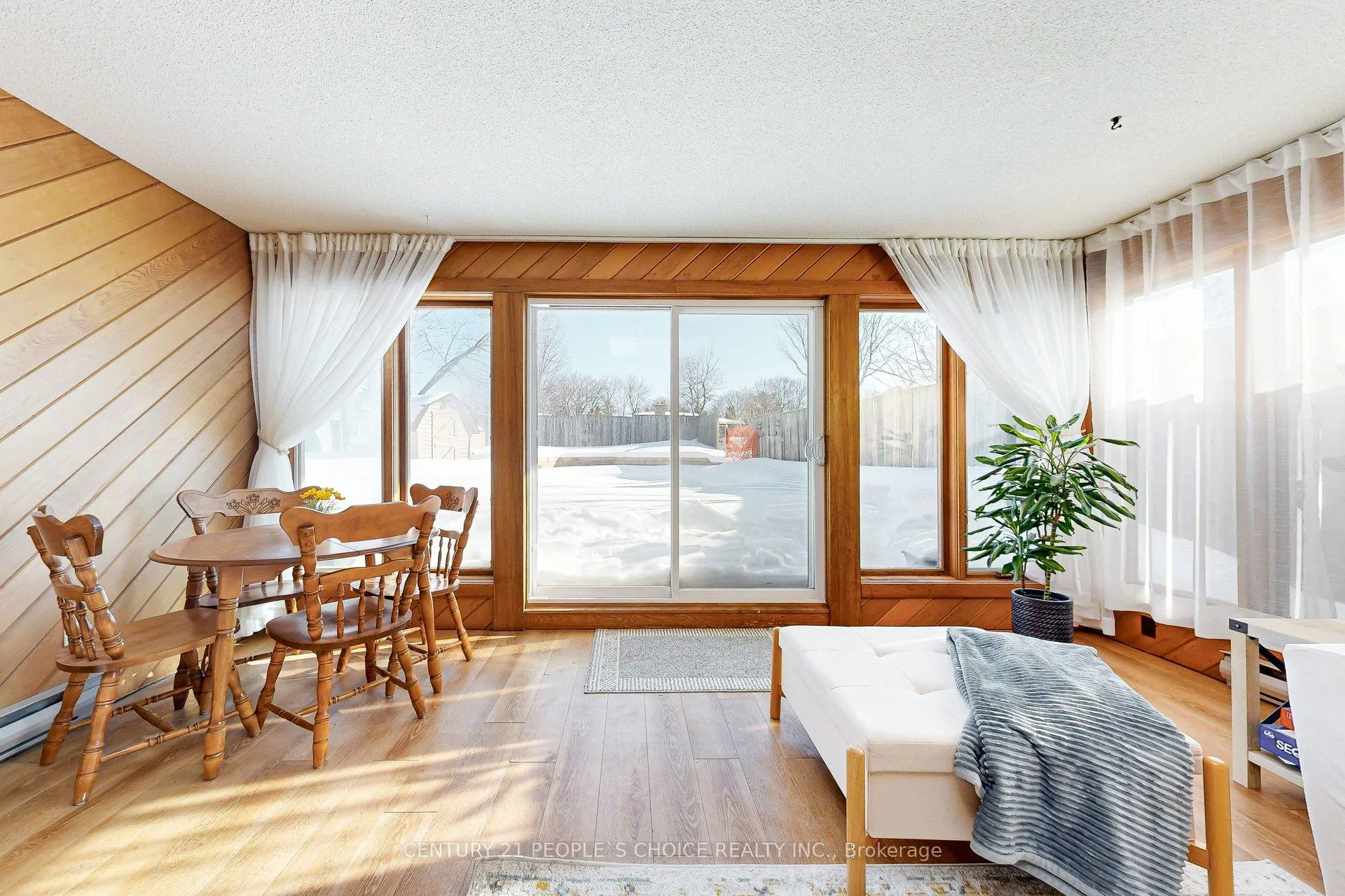 Photo 13 of 20 Inadale Court, Kitchener — HOMEH