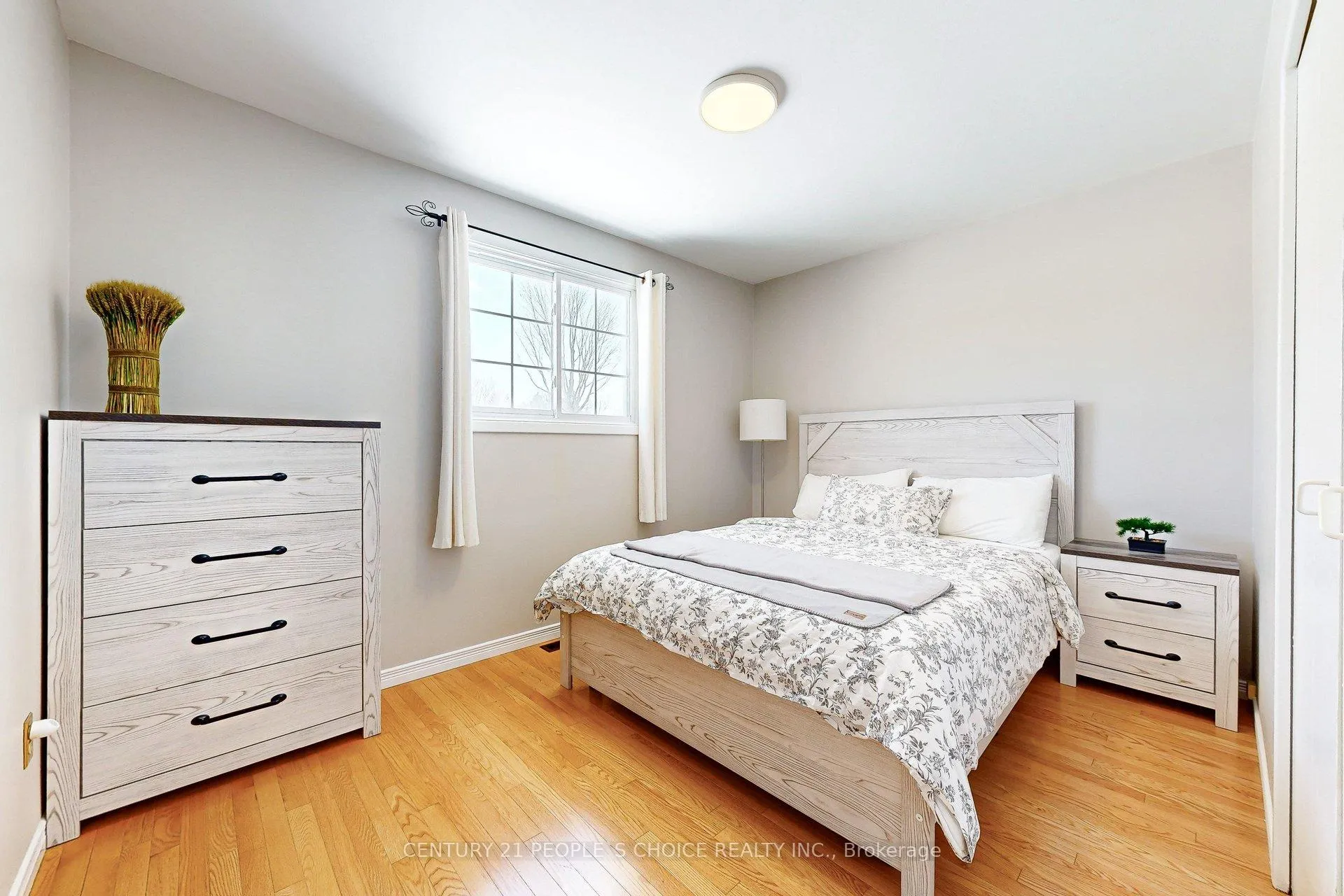 Photo 29 of 20 Inadale Court, Kitchener — HOMEH