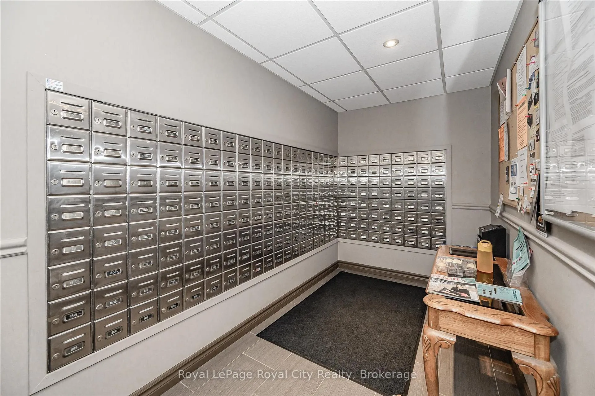 Photo 6 of Unit 1410, 35 Green Valley Drive, Kitchener, Pioneer Park — HOMEH