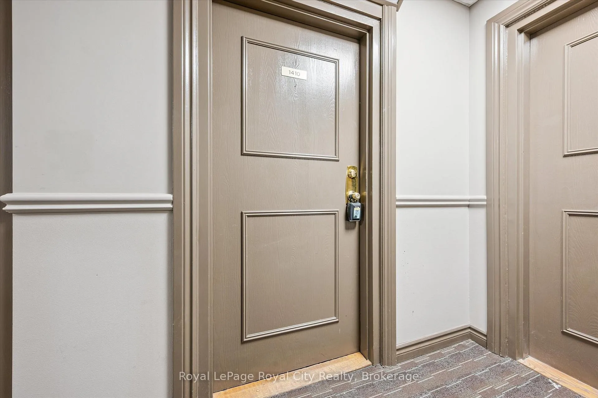 Photo 8 of Unit 1410, 35 Green Valley Drive, Kitchener, Pioneer Park — HOMEH