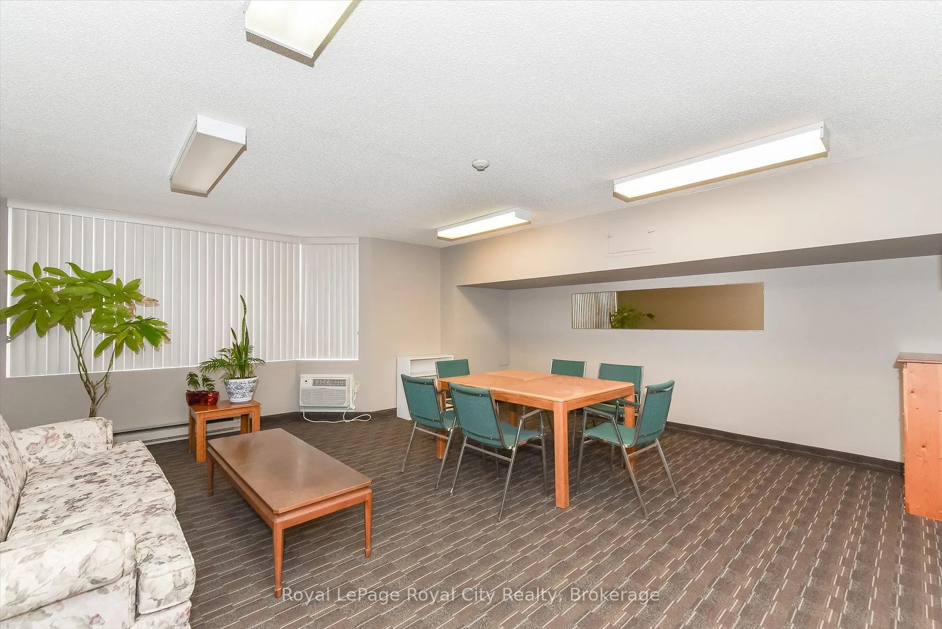 Photo 36 of Unit 1410, 35 Green Valley Drive, Kitchener, Pioneer Park — HOMEH