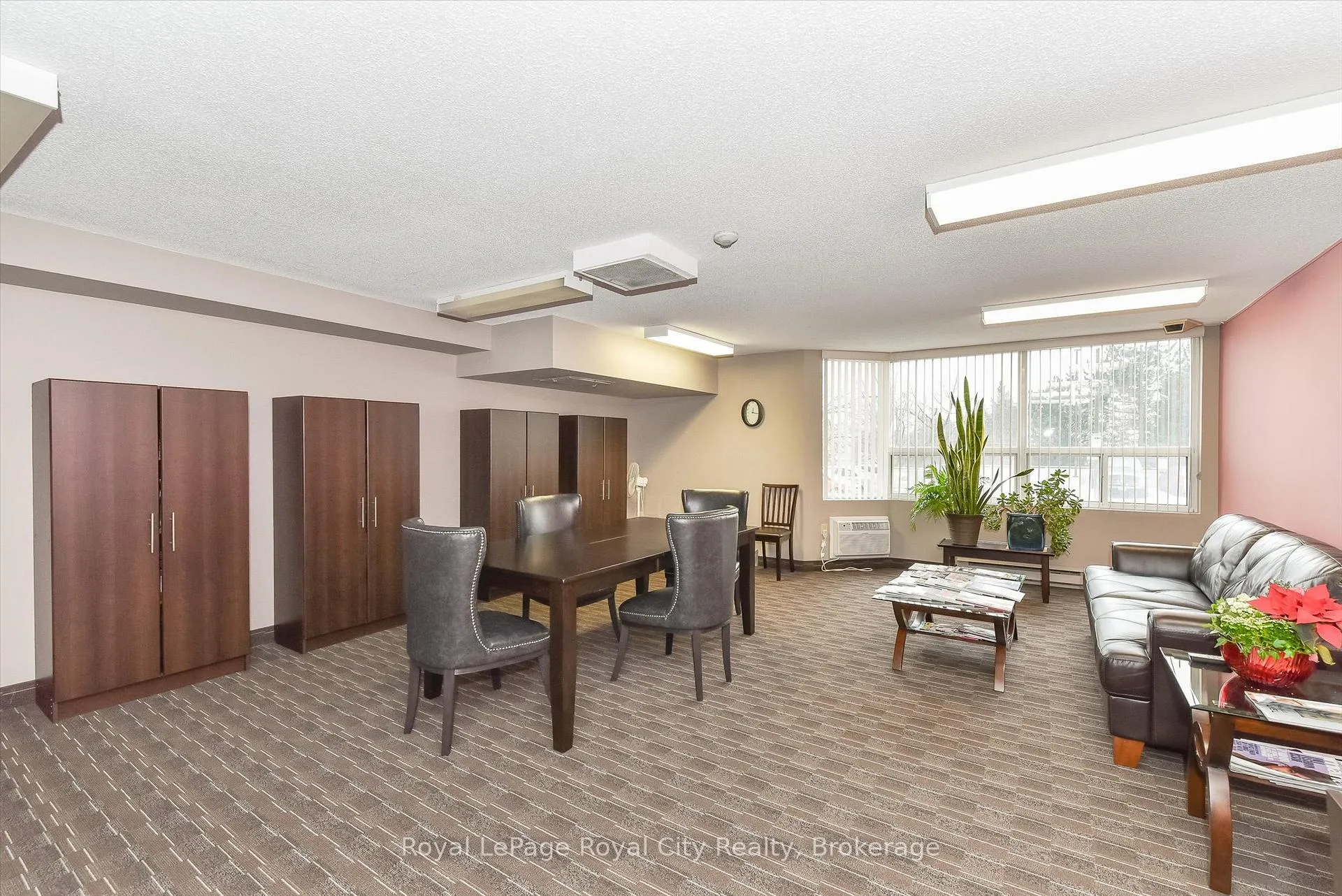 Photo 38 of Unit 1410, 35 Green Valley Drive, Kitchener, Pioneer Park — HOMEH
