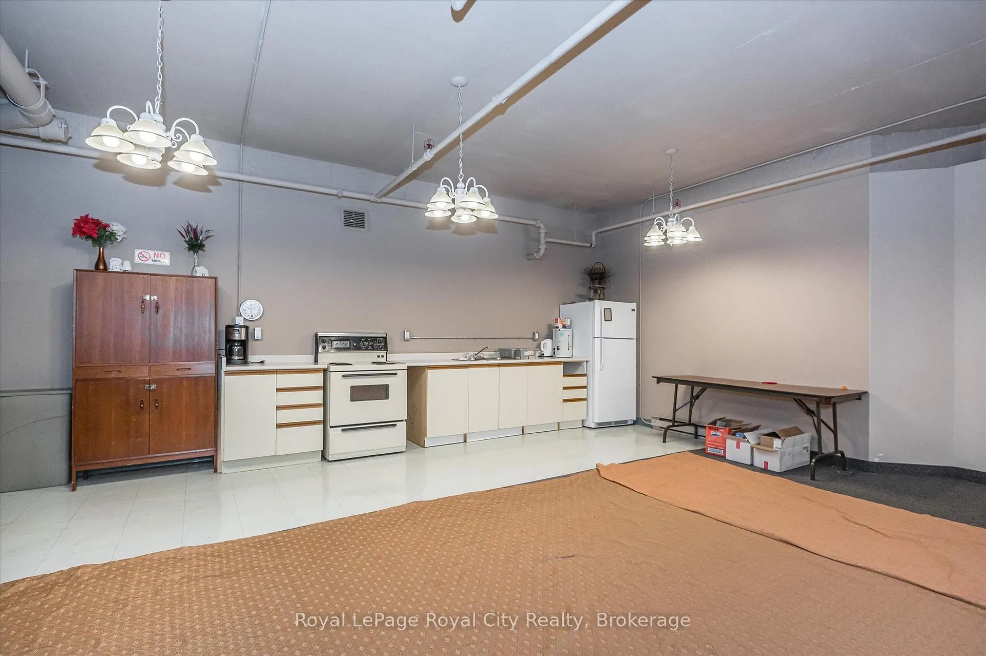 Photo 39 of Unit 1410, 35 Green Valley Drive, Kitchener, Pioneer Park — HOMEH