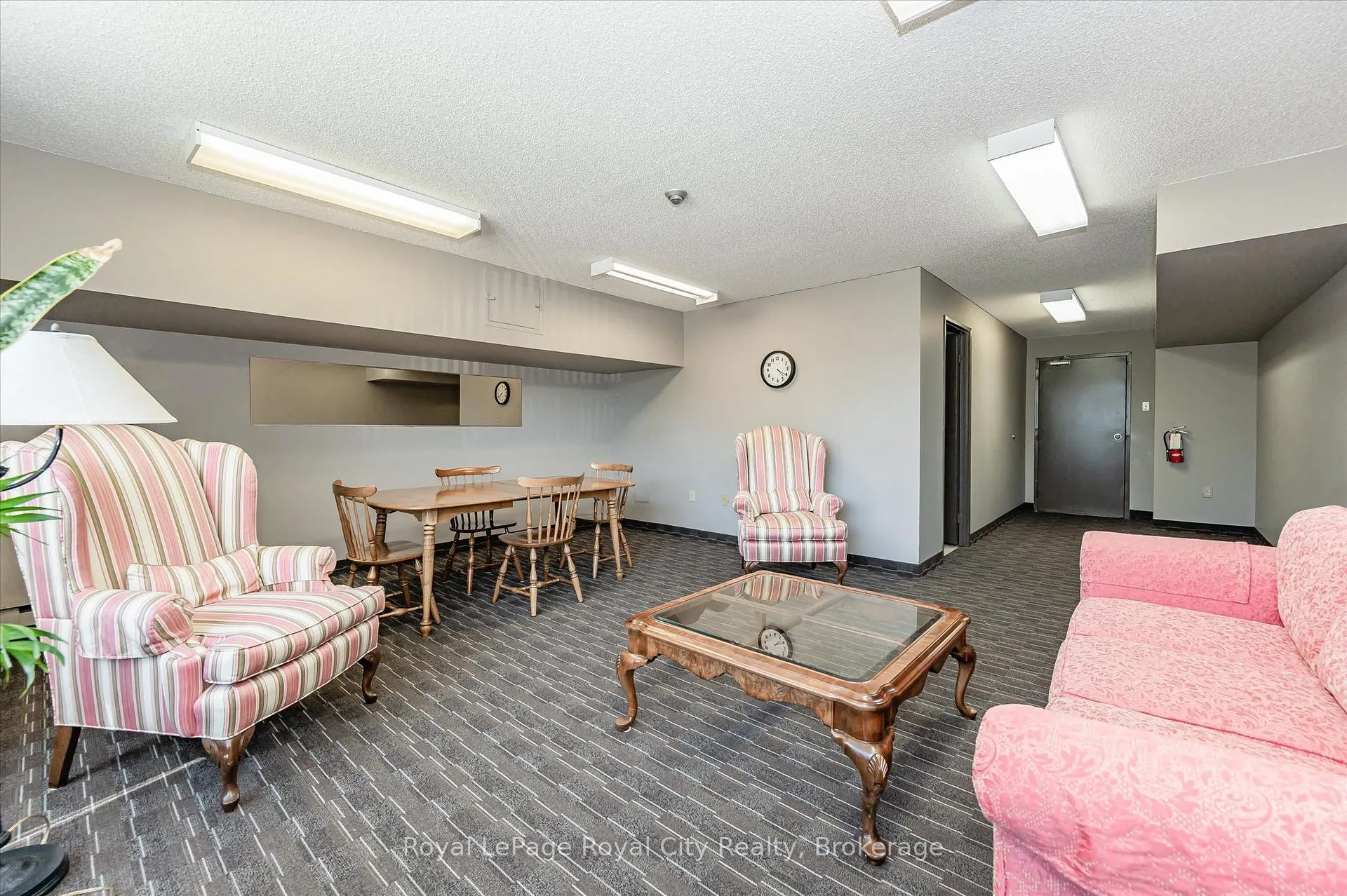 Photo 43 of Unit 1410, 35 Green Valley Drive, Kitchener, Pioneer Park — HOMEH