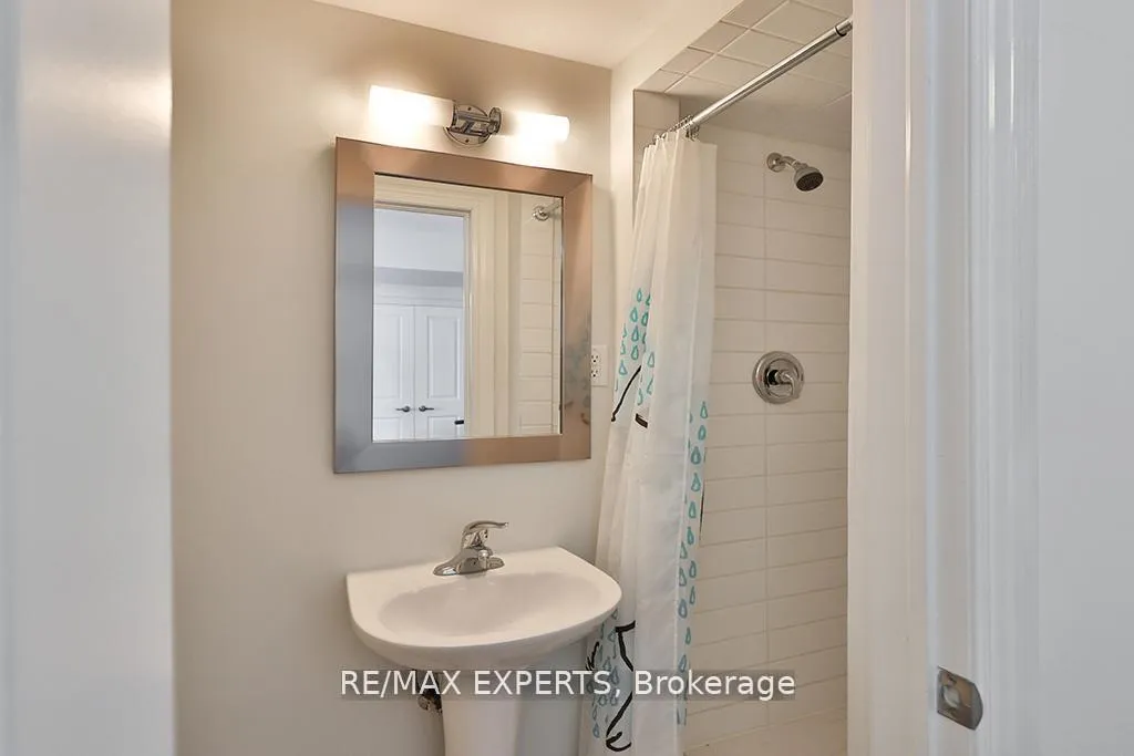 Photo 40 of 129 Powseland Crescent, Vaughan, West Woodbridge — HOMEH
