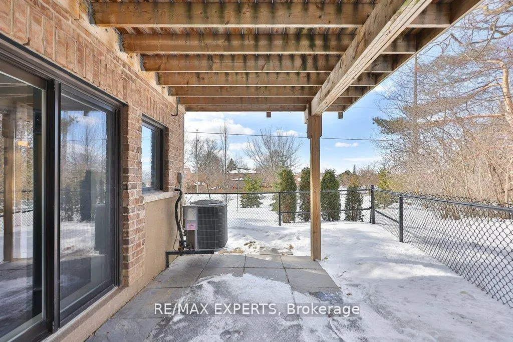 Photo 41 of 129 Powseland Crescent, Vaughan, West Woodbridge — HOMEH
