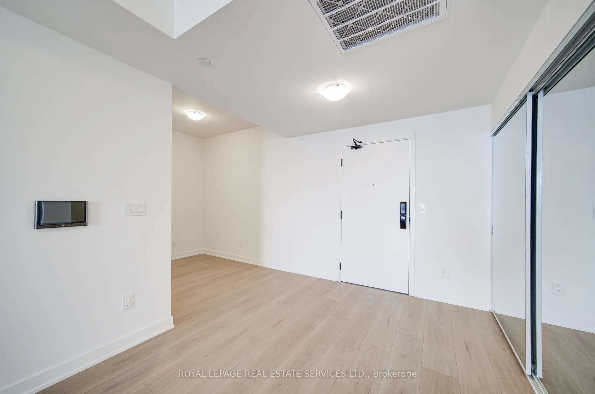 Photo 23 of Unit 1206, 2075 Lakeshore Road, Burlington, Brant — HOMEH