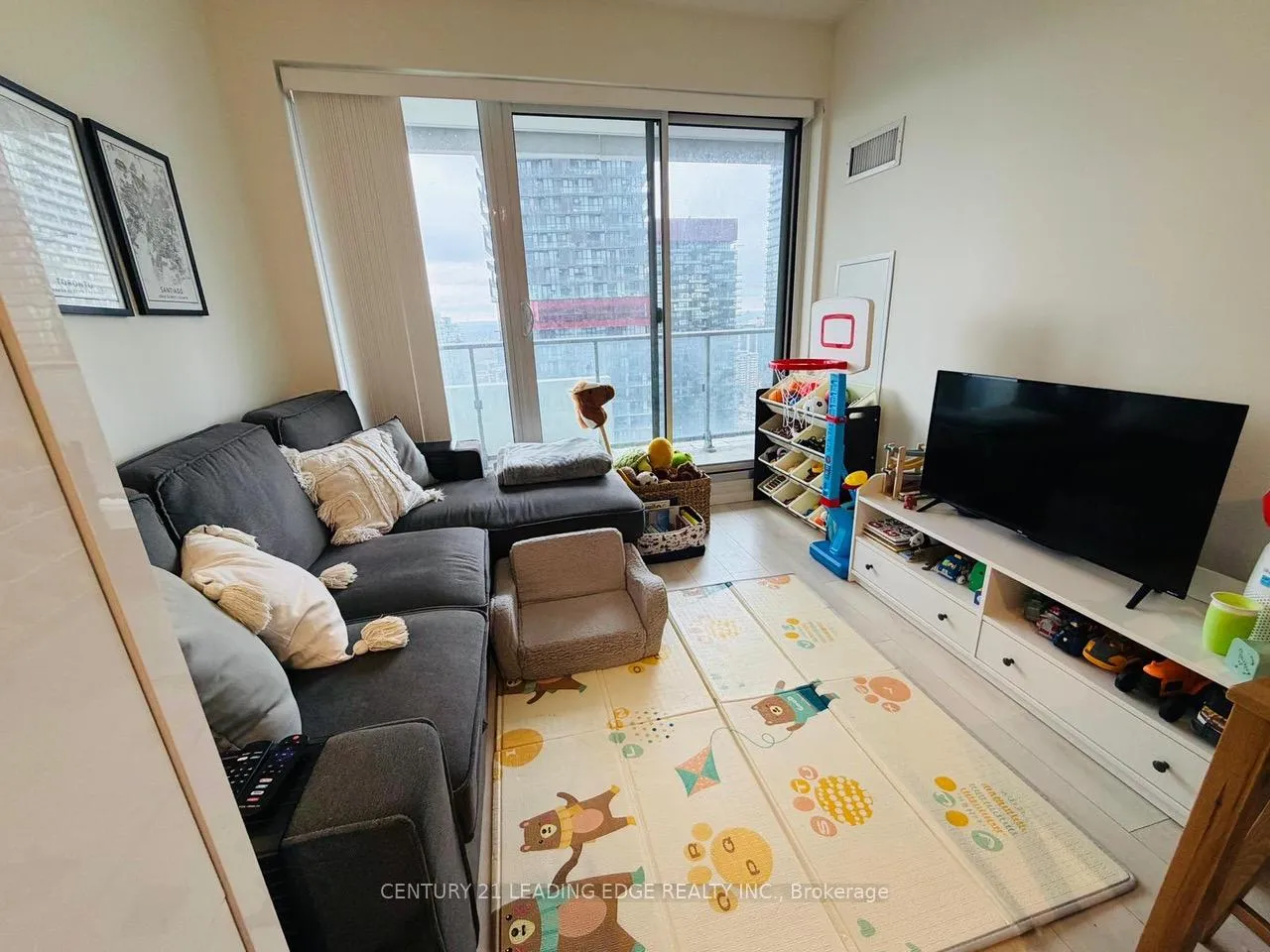 Photo 1 of Unit 2810, 2221 Yonge Street, Toronto, Mount Pleasant West — HOMEH