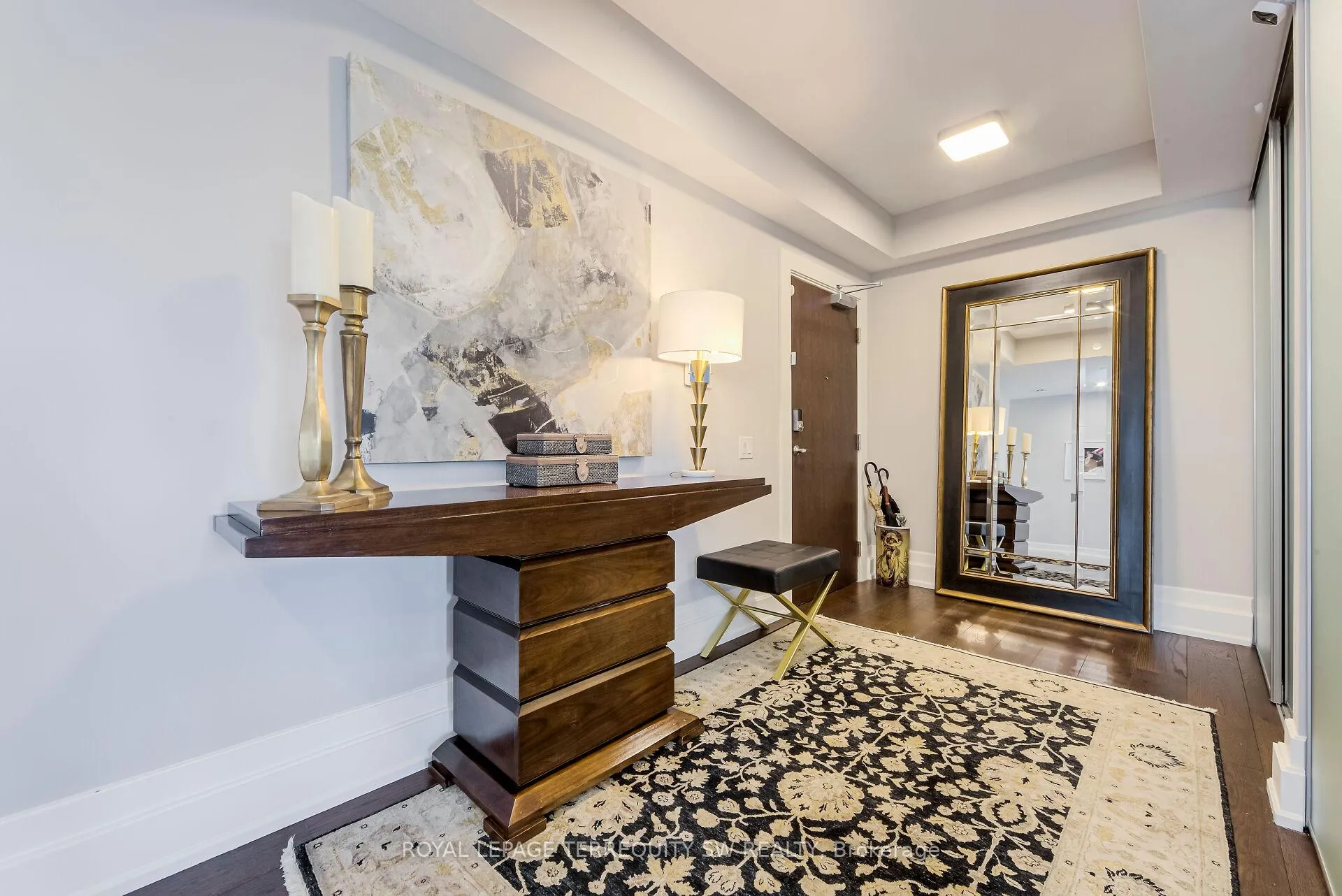 Photo 2 of Unit 605, 3 Southvale Drive, Toronto, Leaside — HOMEH