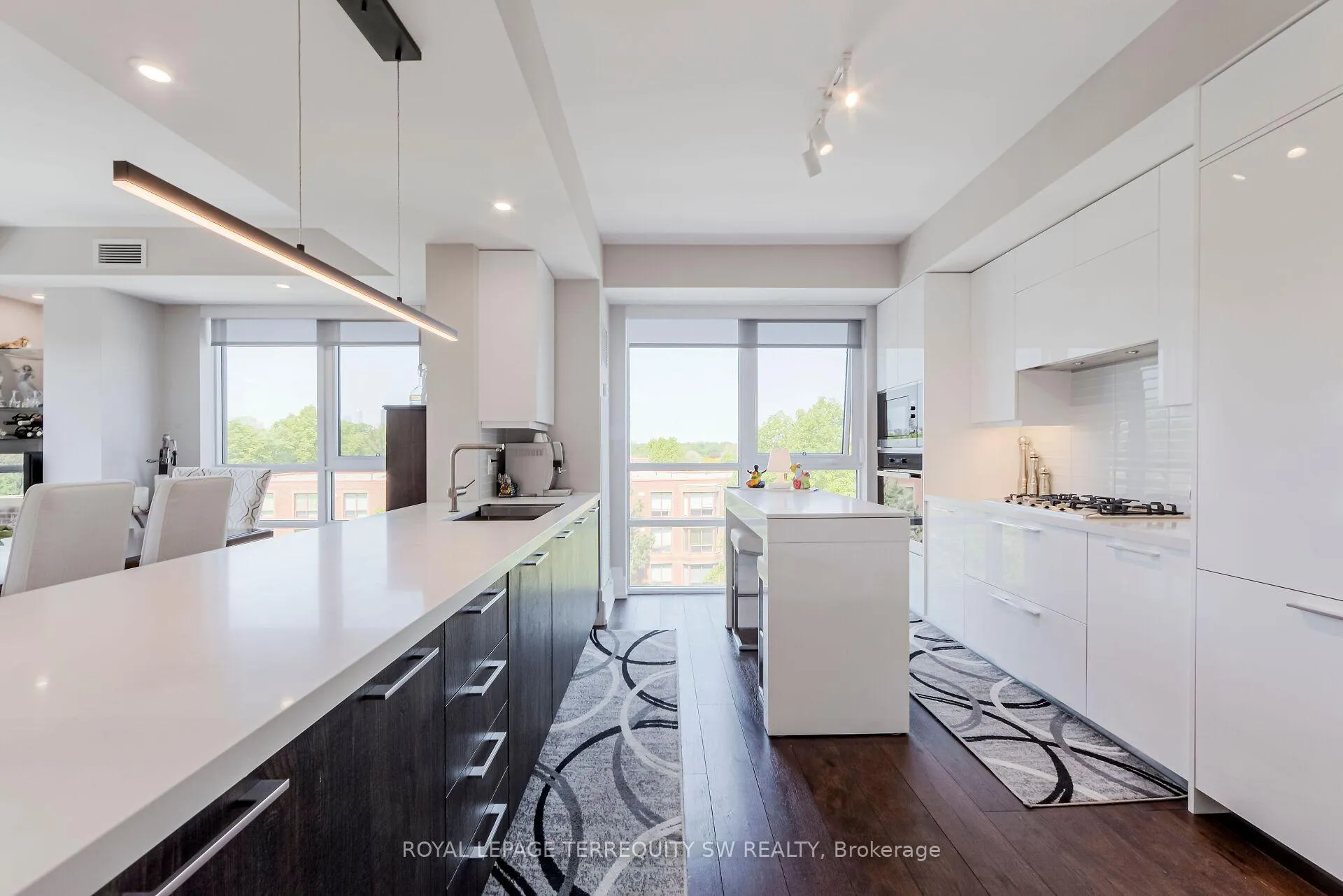 Photo 11 of Unit 605, 3 Southvale Drive, Toronto, Leaside — HOMEH