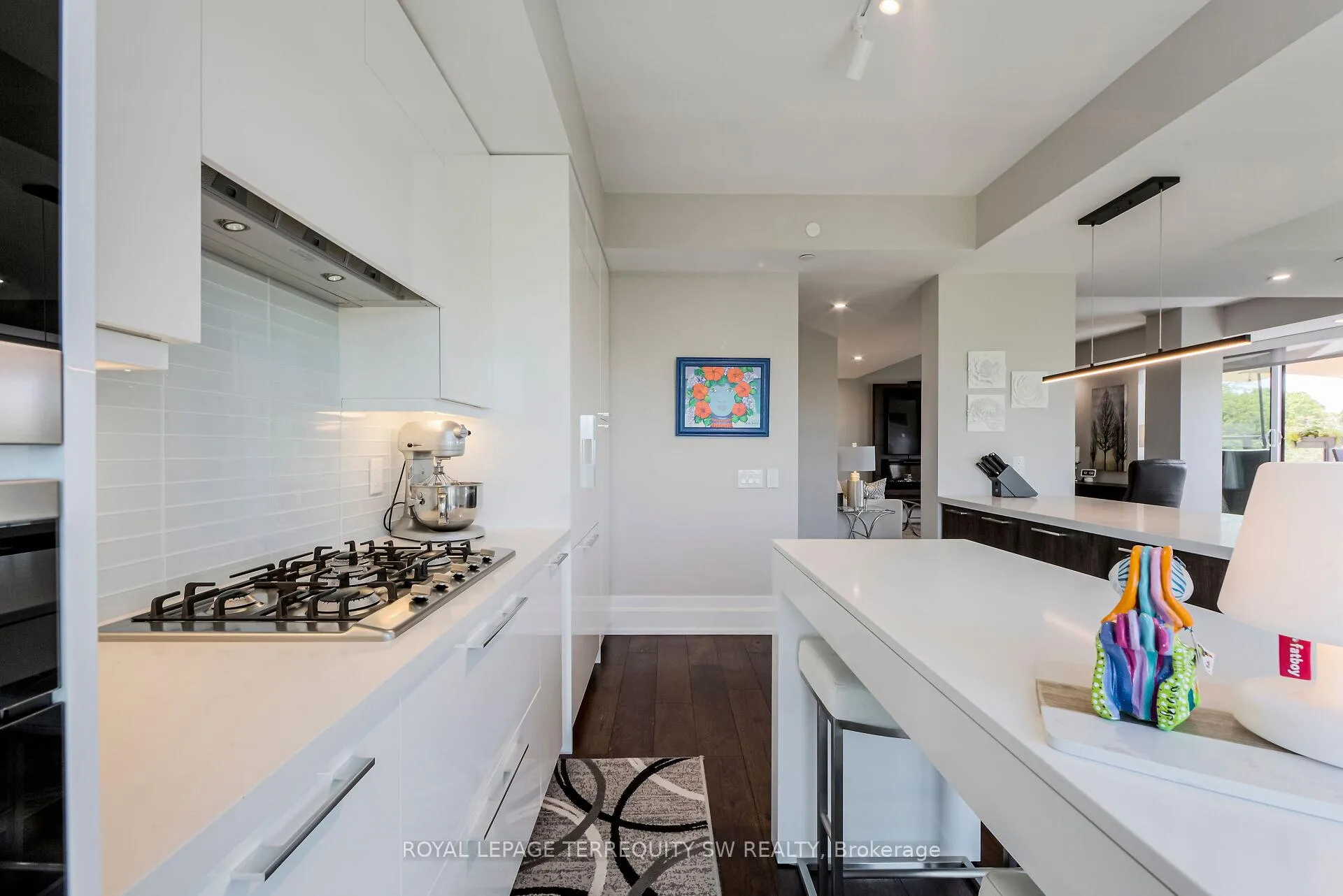 Photo 14 of Unit 605, 3 Southvale Drive, Toronto, Leaside — HOMEH