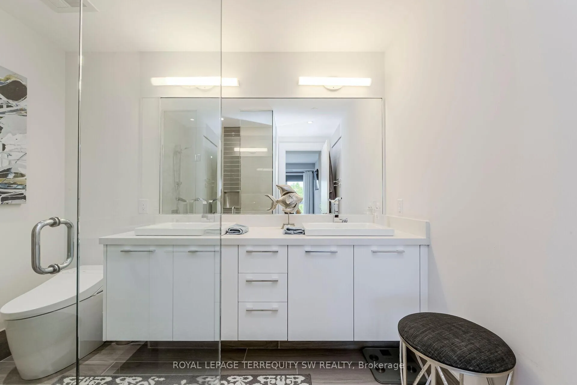 Photo 16 of Unit 605, 3 Southvale Drive, Toronto, Leaside — HOMEH