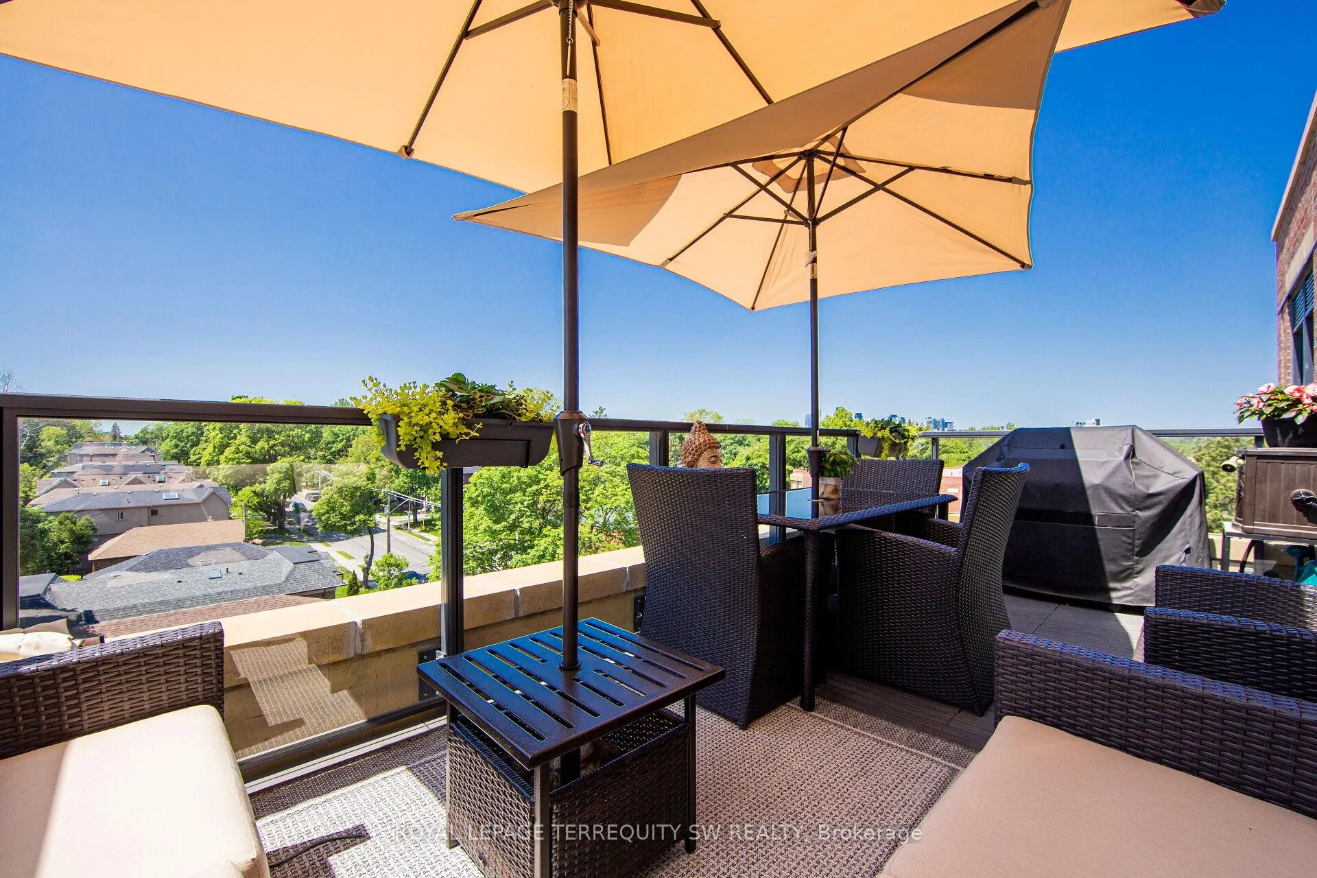 Photo 22 of Unit 605, 3 Southvale Drive, Toronto, Leaside — HOMEH