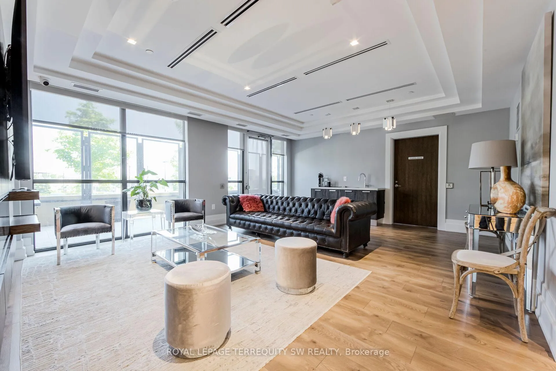Photo 31 of Unit 605, 3 Southvale Drive, Toronto, Leaside — HOMEH