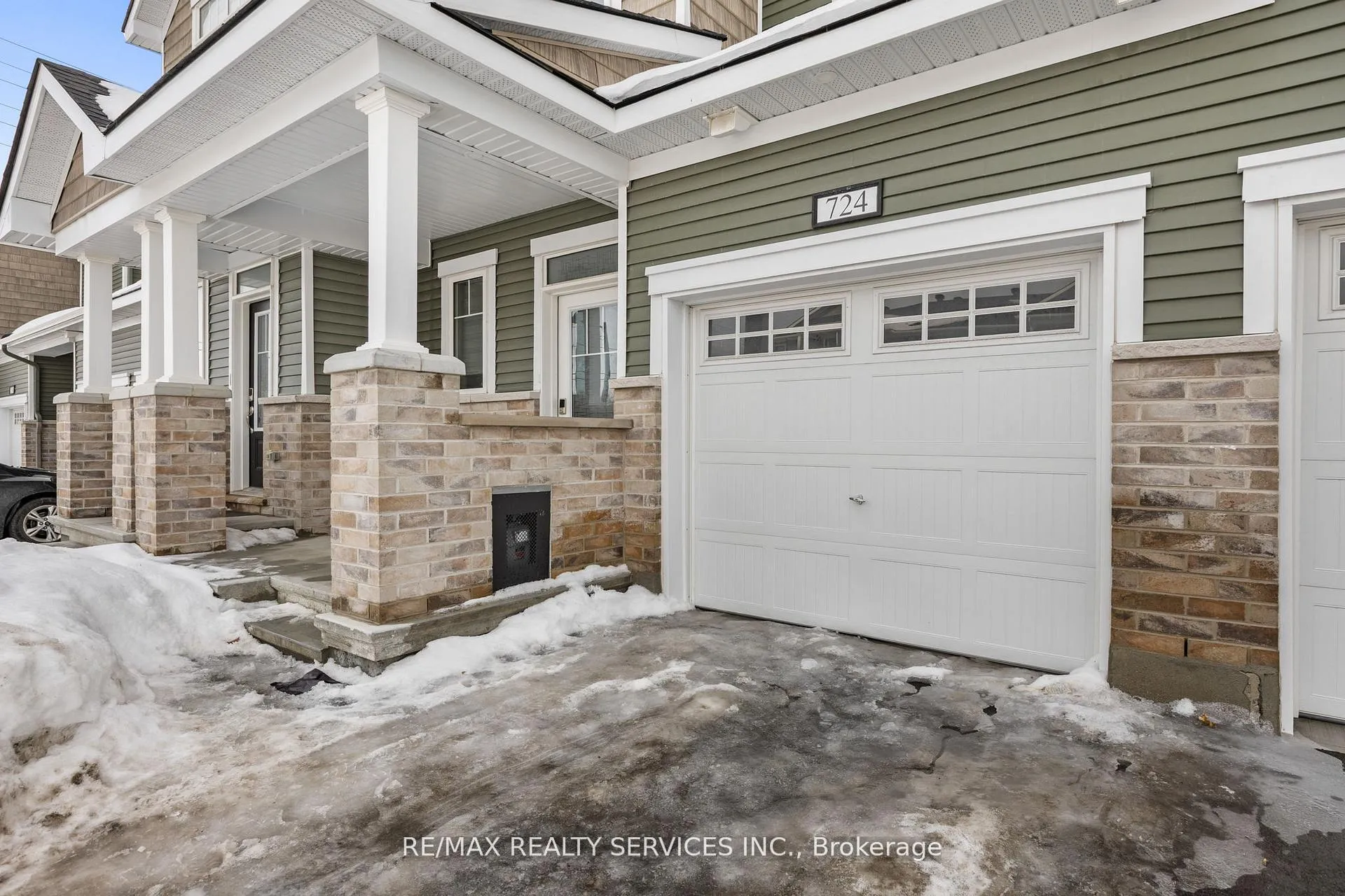 Photo 4 of 724 Rouncey Road, Ottawa, Kanata - Emerald Meadows/Trailwest — HOMEH