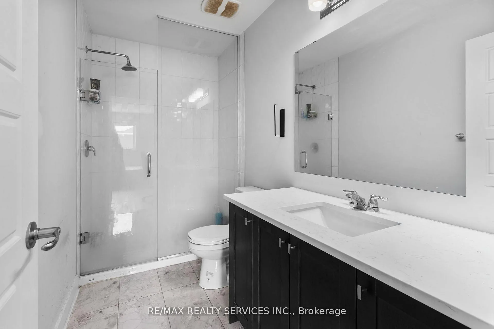 Photo 26 of 724 Rouncey Road, Ottawa, Kanata - Emerald Meadows/Trailwest — HOMEH