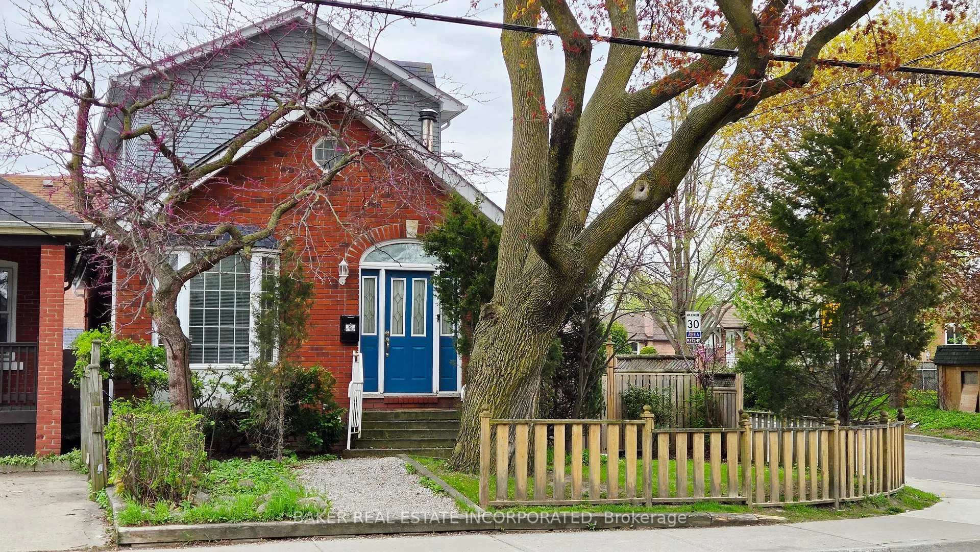 Photo 2 of 83 Lambton Avenue, Toronto, Rockcliffe-Smythe — HOMEH