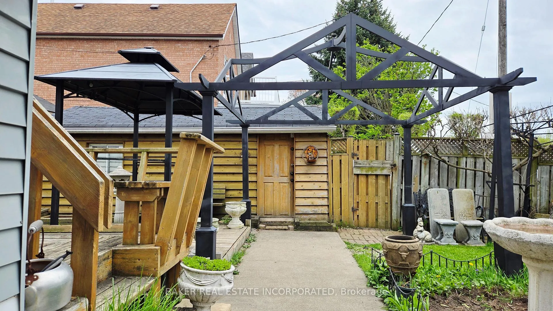 Photo 23 of 83 Lambton Avenue, Toronto, Rockcliffe-Smythe — HOMEH