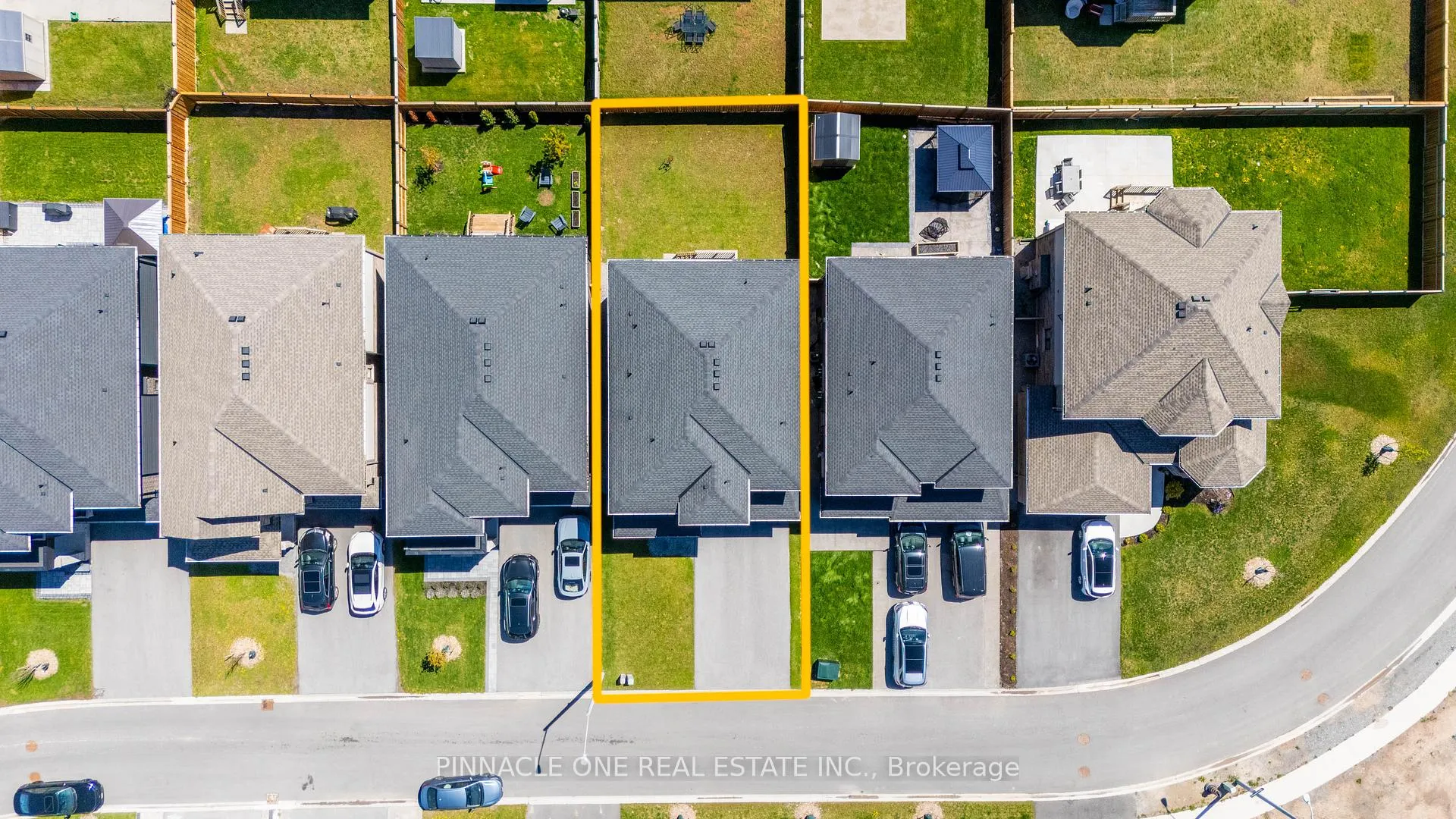 Photo 1 of 232 Midland Place, Welland, Hwy 406/Welland — HOMEH