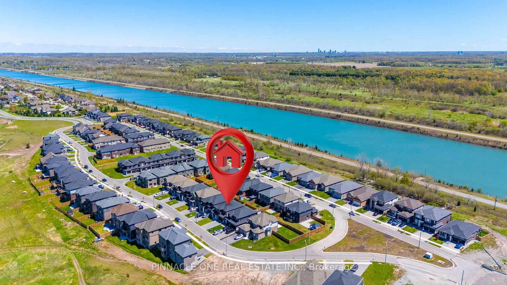 Photo 6 of 232 Midland Place, Welland, Hwy 406/Welland — HOMEH